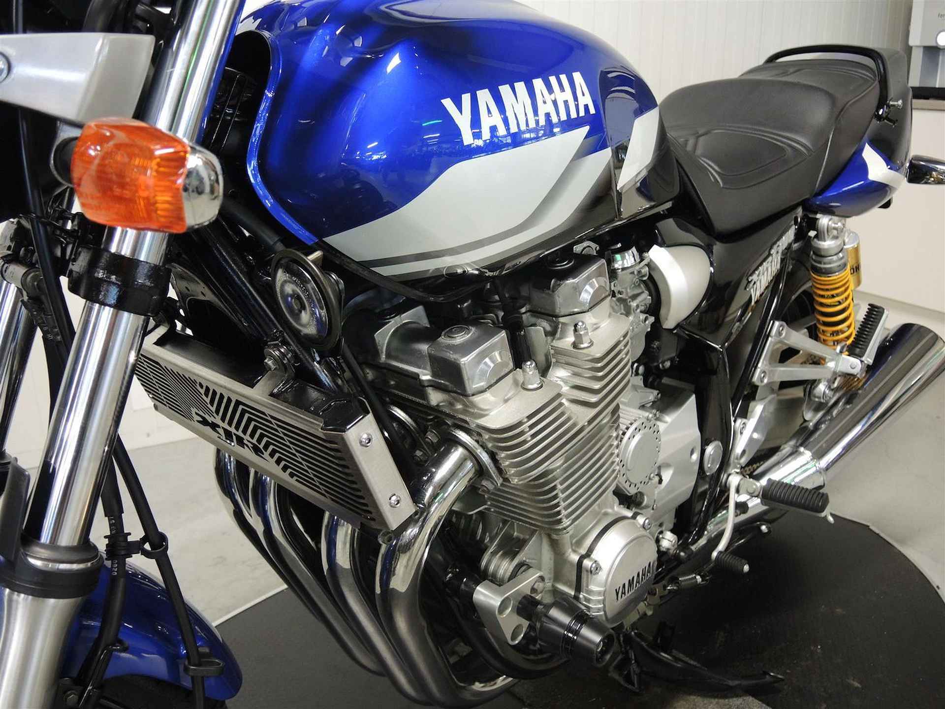 Yamaha XJR-1300 - 2004 - 5/15