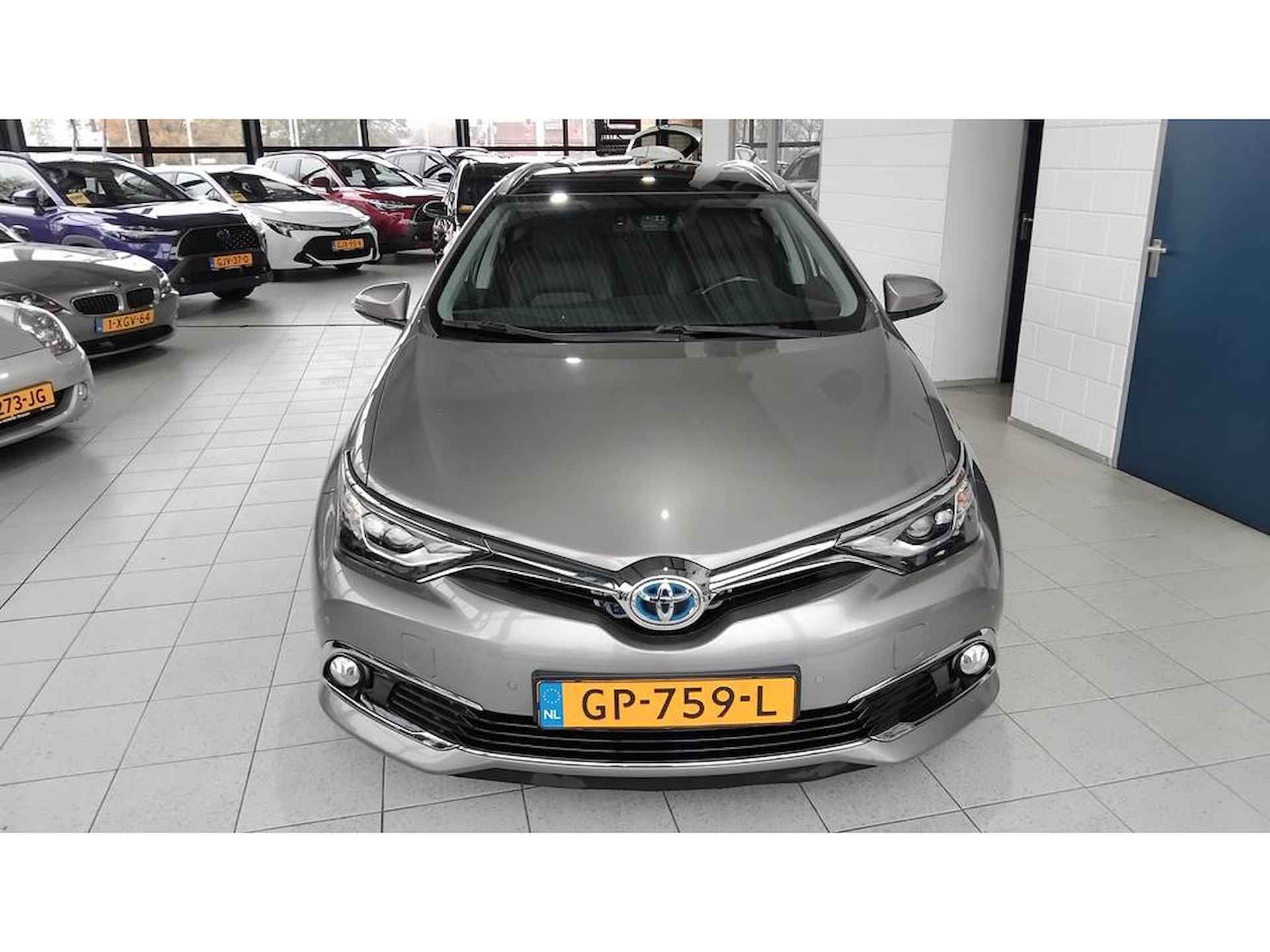 Toyota Auris TS 1.8 Lease pro Pano LED Navi Stoelverw - 5/23