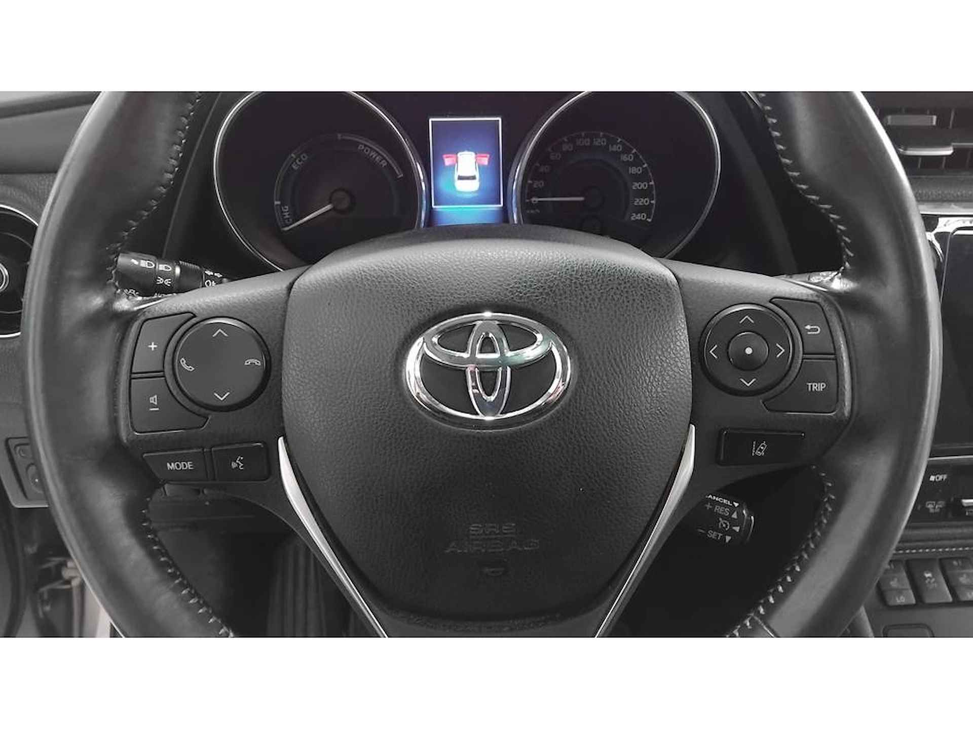 Toyota Auris TS 1.8 Lease pro Pano LED Navi Stoelverw - 10/23