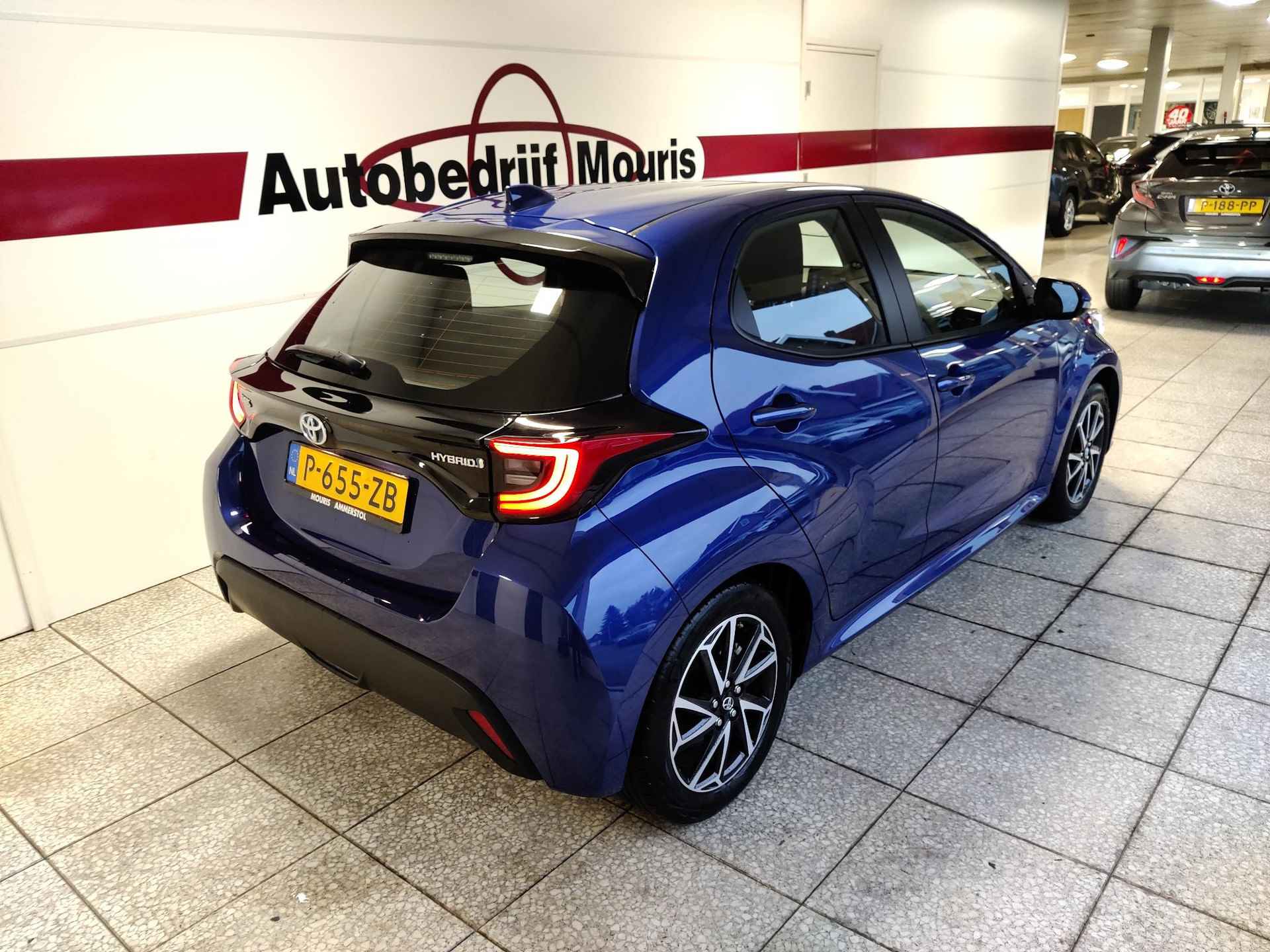 Toyota Yaris 1.5 Hybrid club, keyless entry. - 4/23