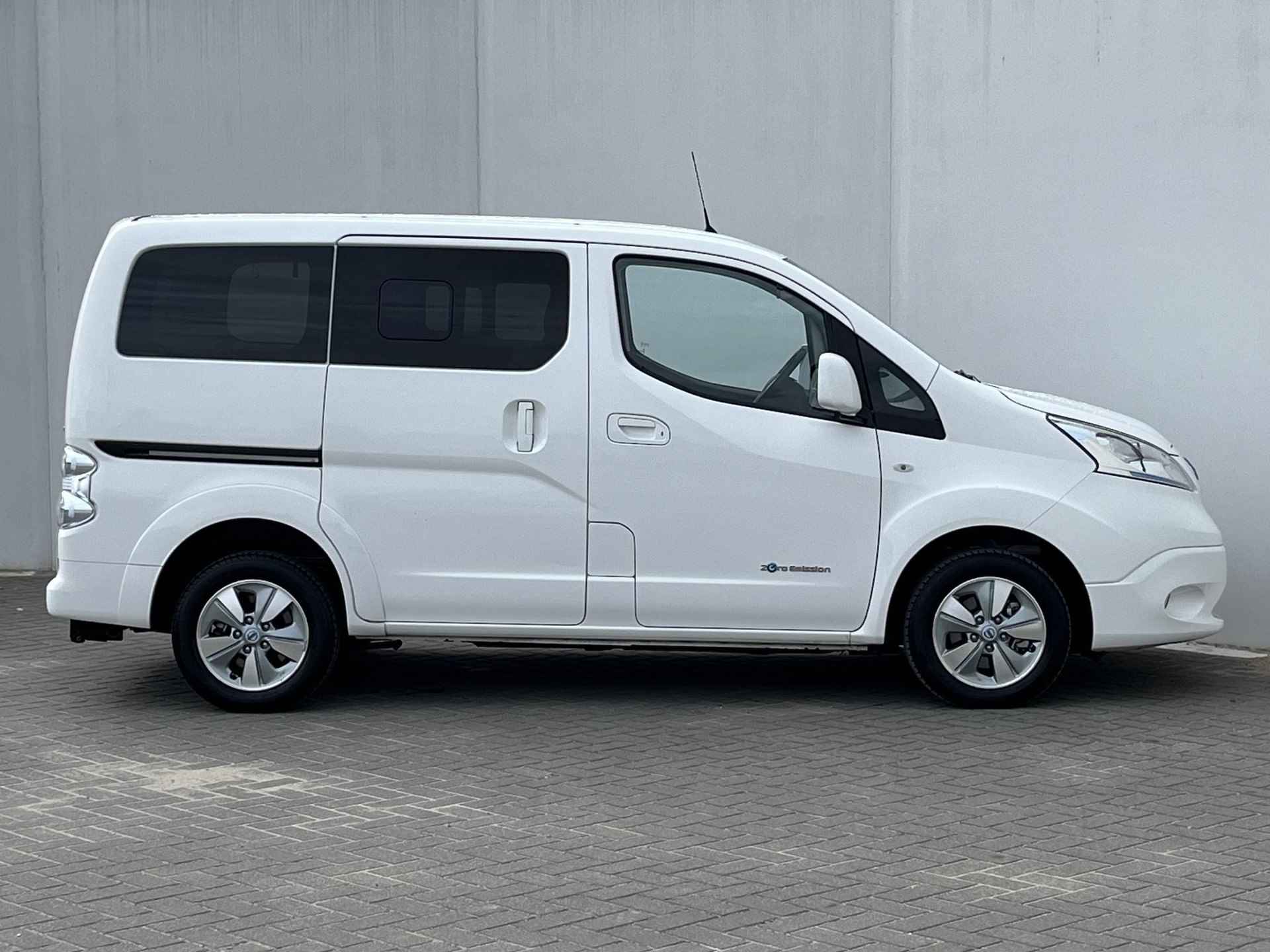 Nissan e-NV200 Evalia 40 kWh Connect Ed 7p. Rolstoelvervoer / €2.000,- Subsidie mogelijk / Rolstoel / Invalide / Aangepast Vervoer / Navigatie / Keyless / Climate control / Cruise control - 24/54