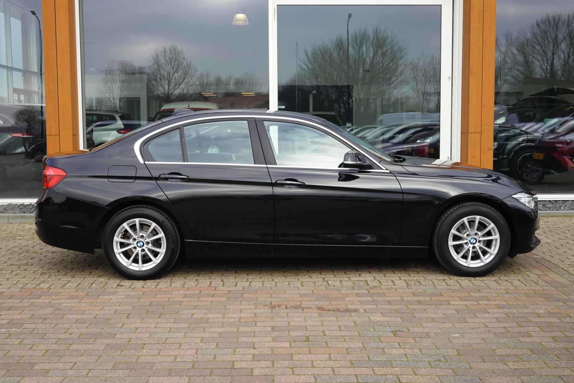 BMW 3-serie 320i Executive - 6/40