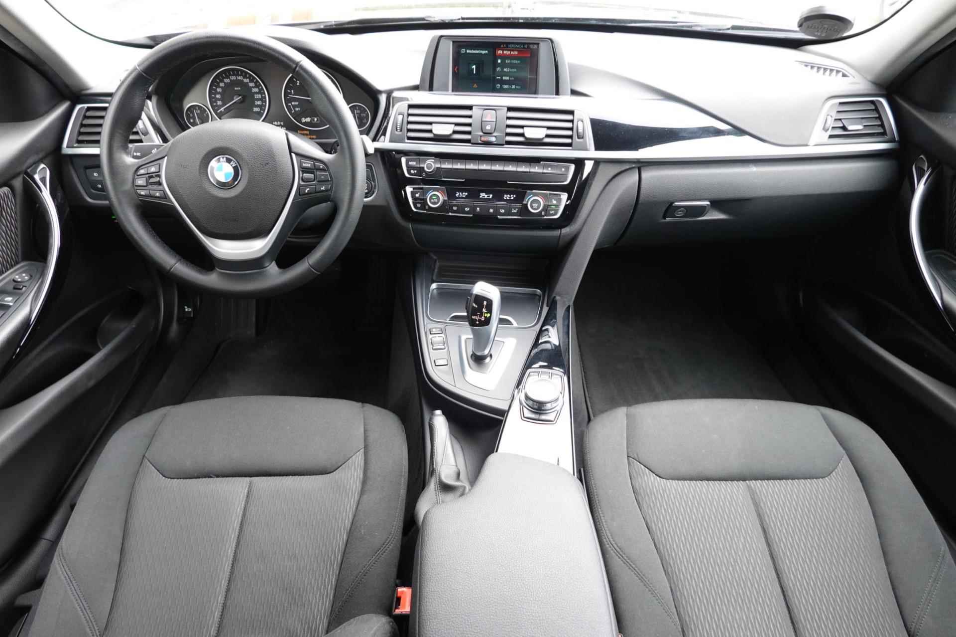 BMW 3-serie 320i Executive - 9/40