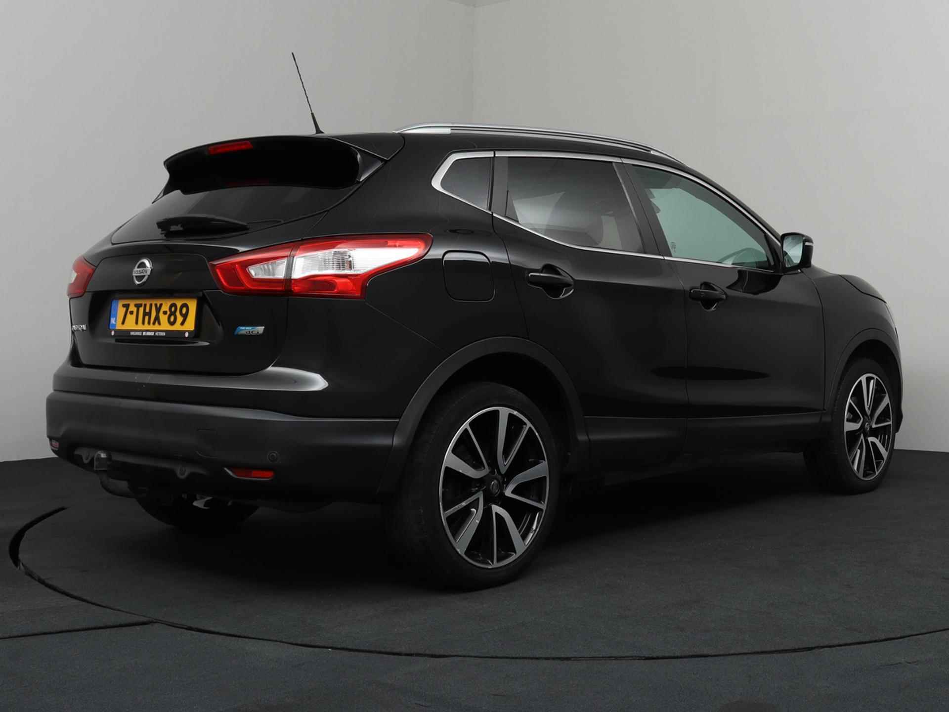 Nissan Qashqai 1.5 dCi Tekna | Panodak | 360° camera | Trekhaak! - 2/36