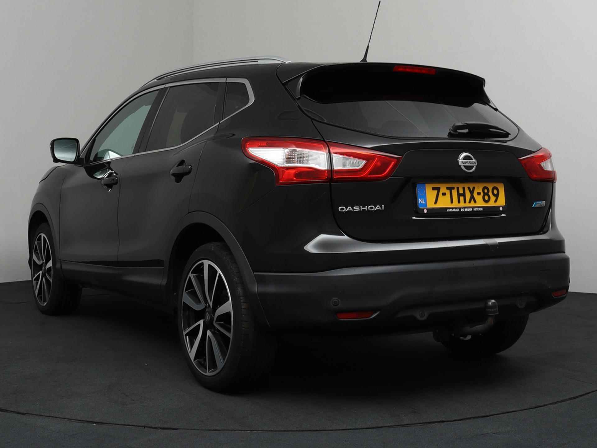 Nissan Qashqai 1.5 dCi Tekna | Panodak | 360° camera | Trekhaak! - 34/36