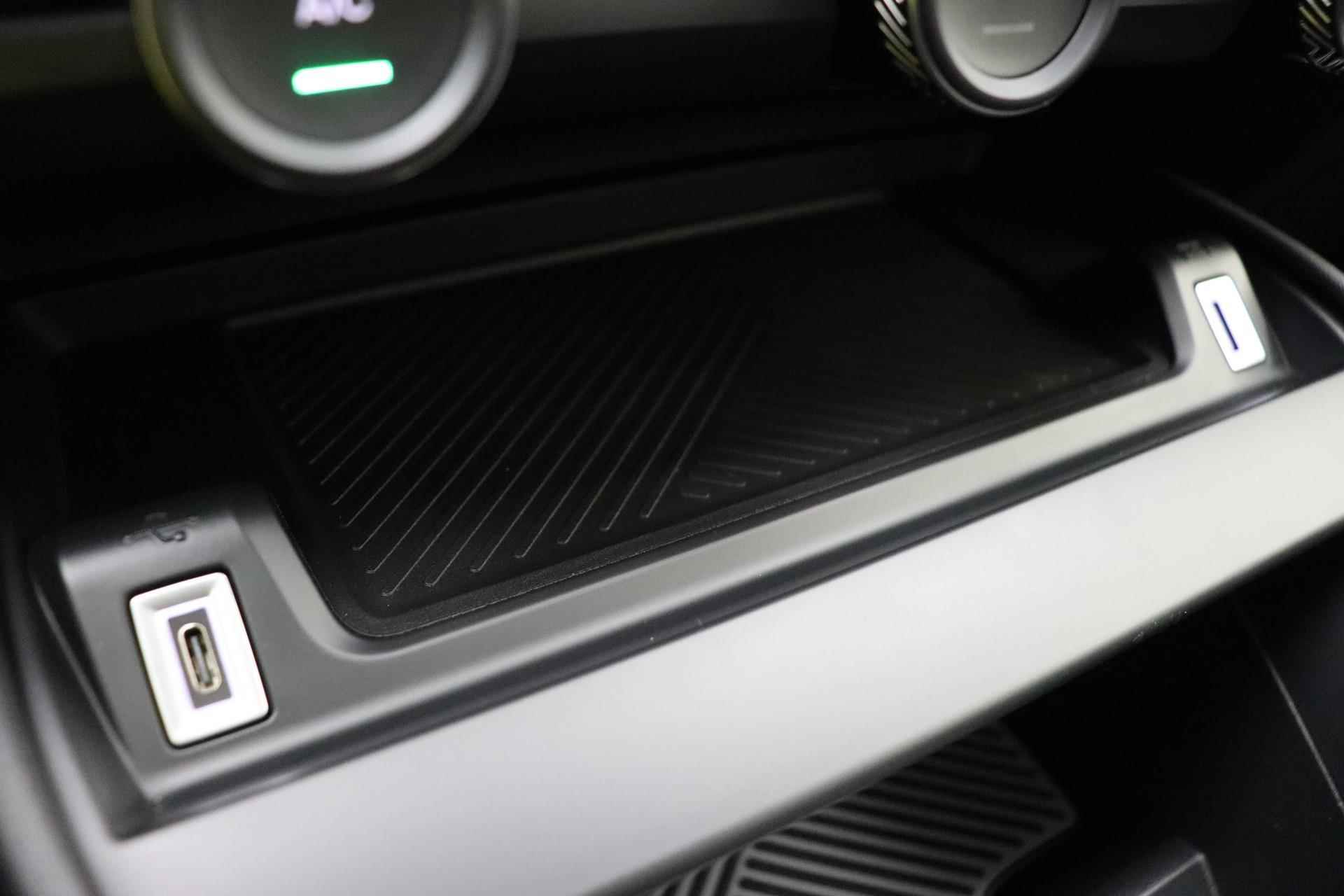 Citroen Ë-C4 Feel 50 kWh 3 Fase | Camera | Stoel & Stuurverwarming | Navigatie via Apple Carplay | Parkeersensoren | Dodehoek assistent - 30/39