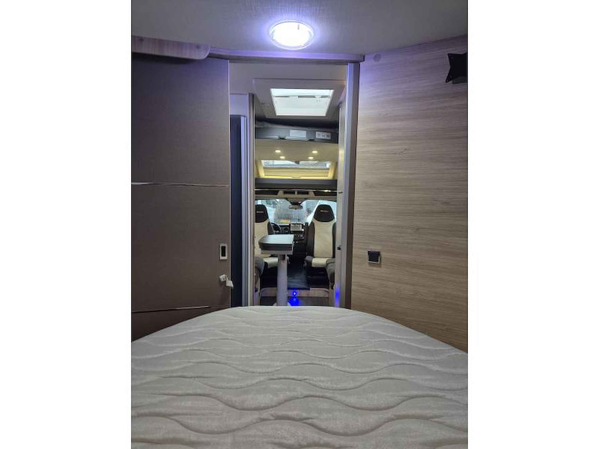 Chausson Titanium VIP 788 Queensbed - 22/24