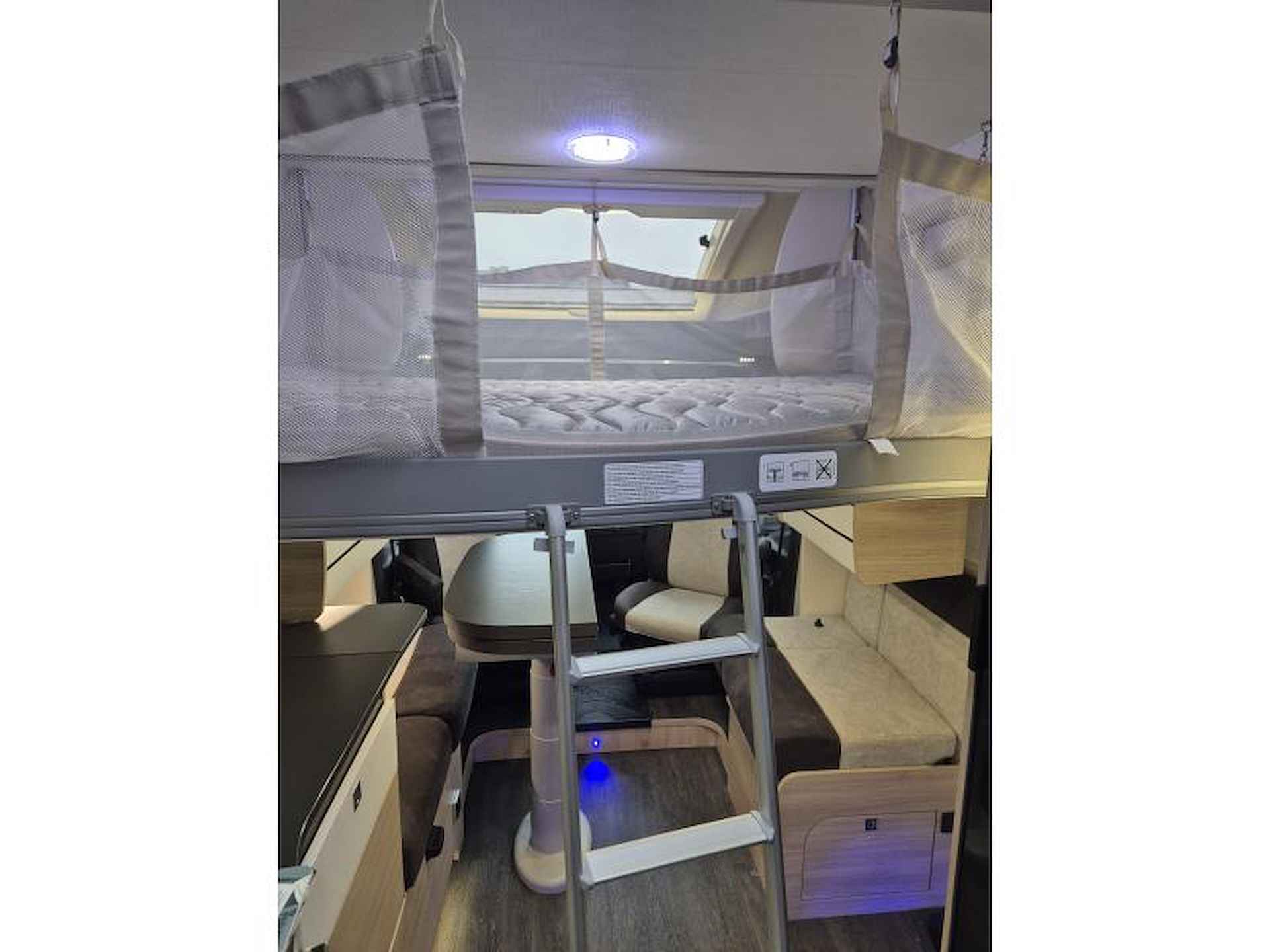 Chausson Titanium VIP 788 Queensbed - 23/24