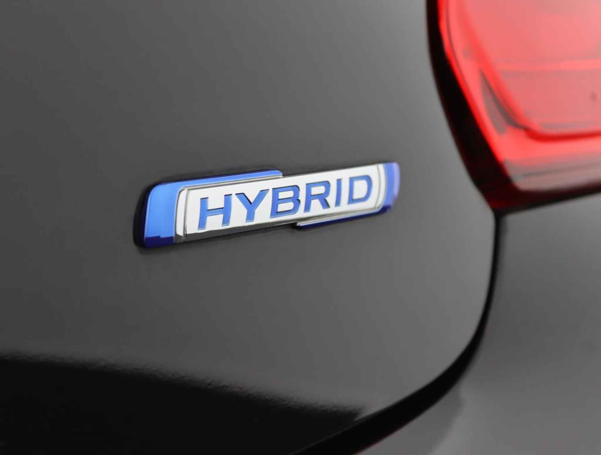 Suzuki Swift 1.4 Sport Smart Hybrid | Eerste Eigenaar | Navigatie | Stoelverwarming | Climate Control | Achteruitrijcamera | Keyless Entry | - 47/53
