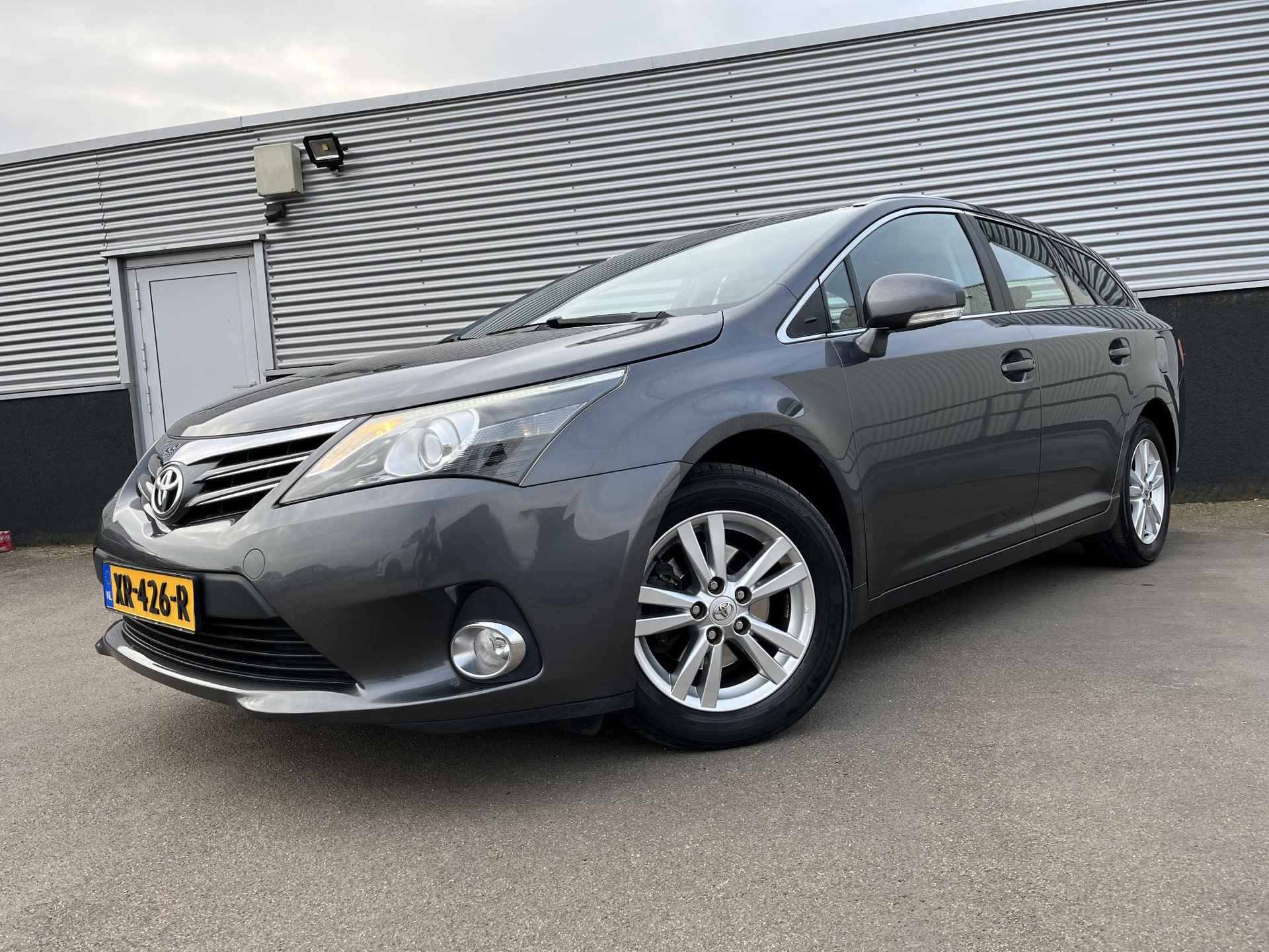 Toyota Avensis Wagon 1.8 VVTi Business edition Automaat Automaat, Stoelverwarming, Climate control, Cruise control, Bluetooth - 2/38