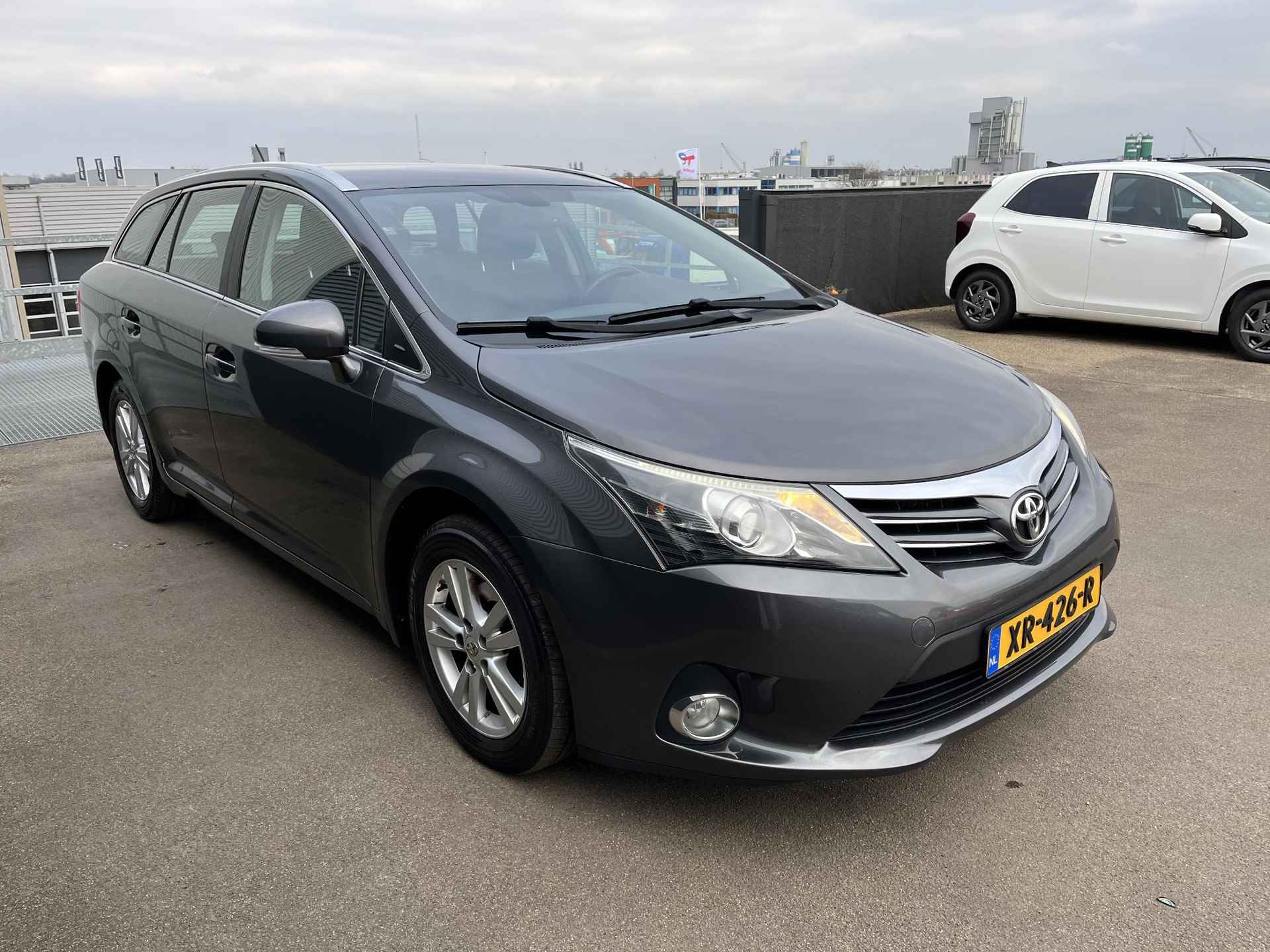 Toyota Avensis Wagon 1.8 VVTi Business edition Automaat Automaat, Stoelverwarming, Climate control, Cruise control, Bluetooth - 6/38