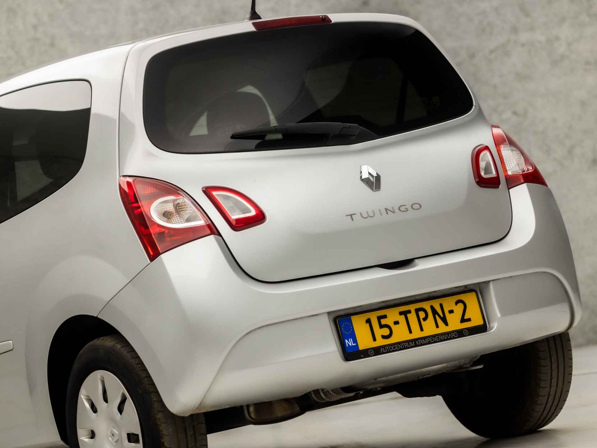 Renault Twingo 1.2 16V Collection (RADIO, NAP, AIRCO, SPORTSTOELEN, CRUISE, ELEK PAKKET, GETINT GLAS, NIEUWE APK, NIEUWSTAAT) - 11/28