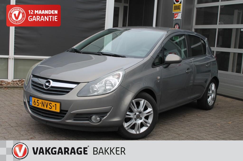 OPEL Corsa 1.4-16V 111 EDITION