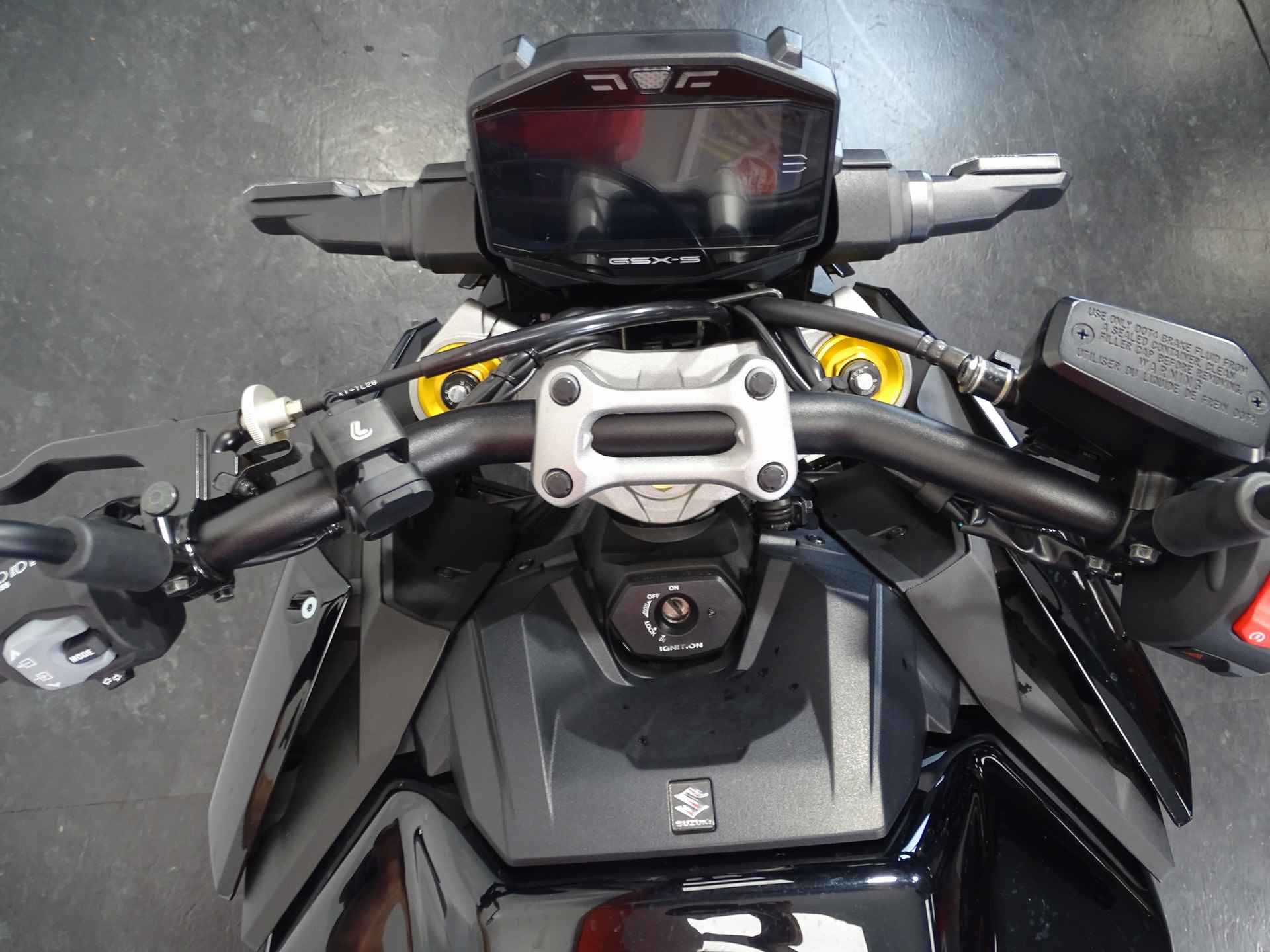 Suzuki GSX-S 1000 A - 6/6