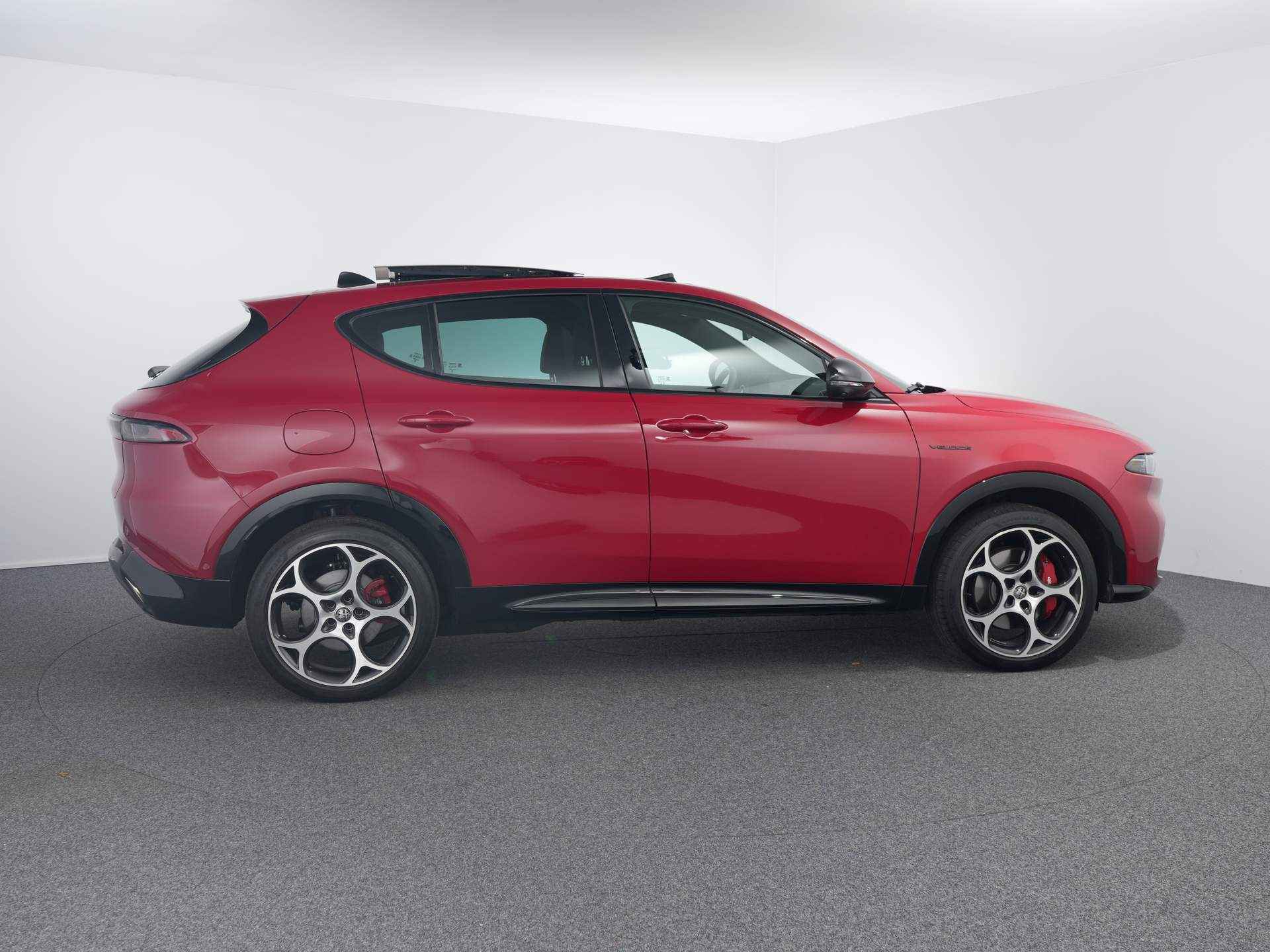 Alfa Romeo Tonale 1.3T PHEV Veloce | Automaat | Navi | Adaptieve cruise | Clima | 360* camera | Leder | Elek. stoelen incl. geheugen | - 15/32