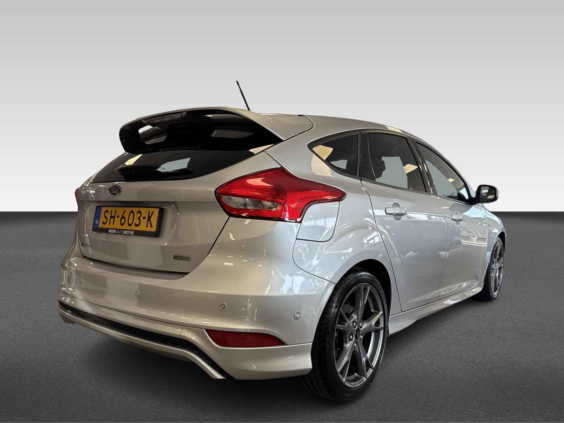 Ford Focus 1.0 ST-Line - 4/22