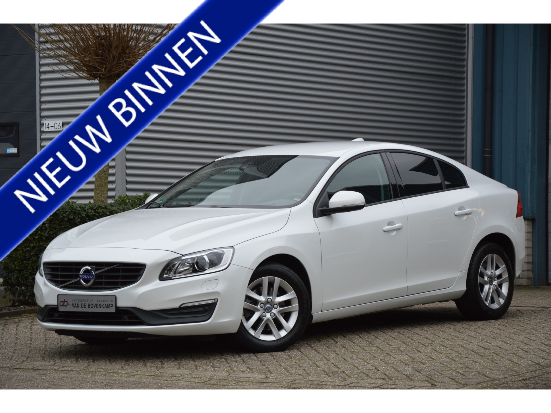 Volvo S60 1.5 T3 KINETIC | AUTOMAAT | CLIMA | CRUISE | XENON | TREKHAAK | ENZ