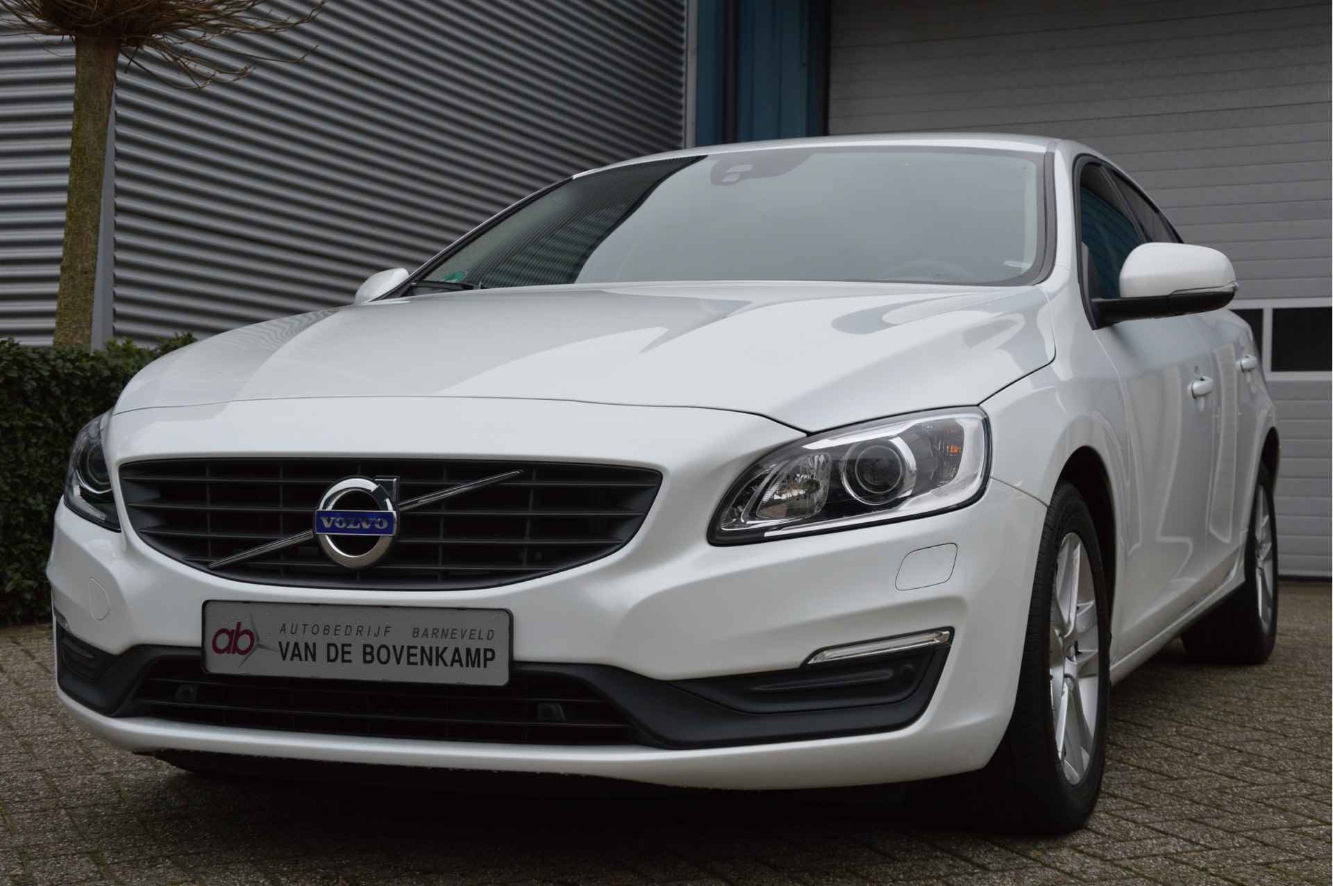 Volvo S60 1.5 T3 KINETIC | AUTOMAAT | CLIMA | CRUISE | XENON | TREKHAAK | ENZ - 8/35