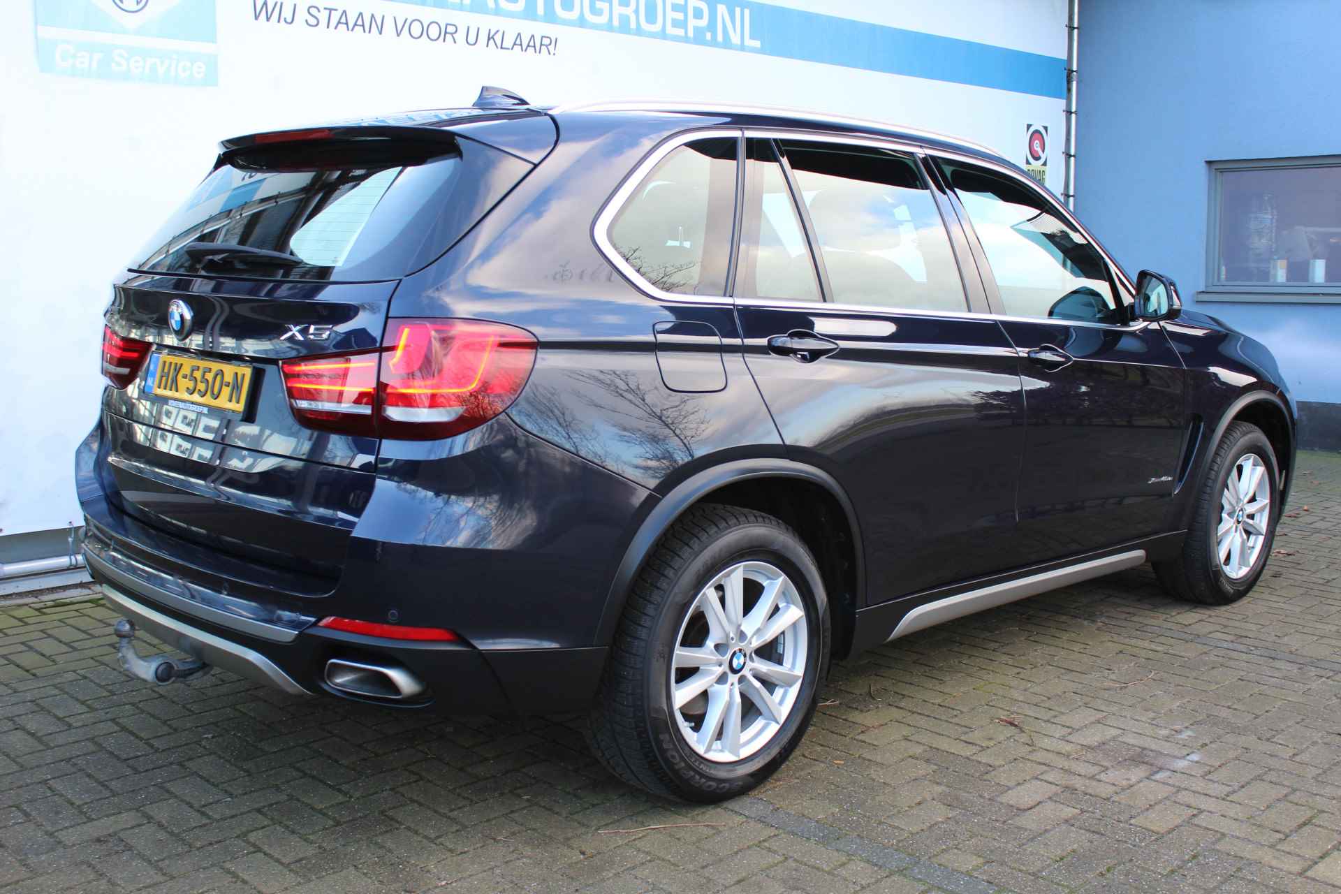 BMW X5 xDrive40e High Executive | Incl. 12 maanden Garantie | Harman/Kardon audiosysteem | Elektrisch verstelbare stoelen met geheugen | Elektrische kofferklep | Elektrisch verstelbaar stuurwiel | Stoelverwarming | 360* Camera | In/uitklapbare trekhaak | Head-up display | Cruise controle | Navigatie | Climate controle | Parkeersensoren V+A | Keyless entry/start | Volledig lederen bekleding | Origineel NL auto | NAP | - 9/75