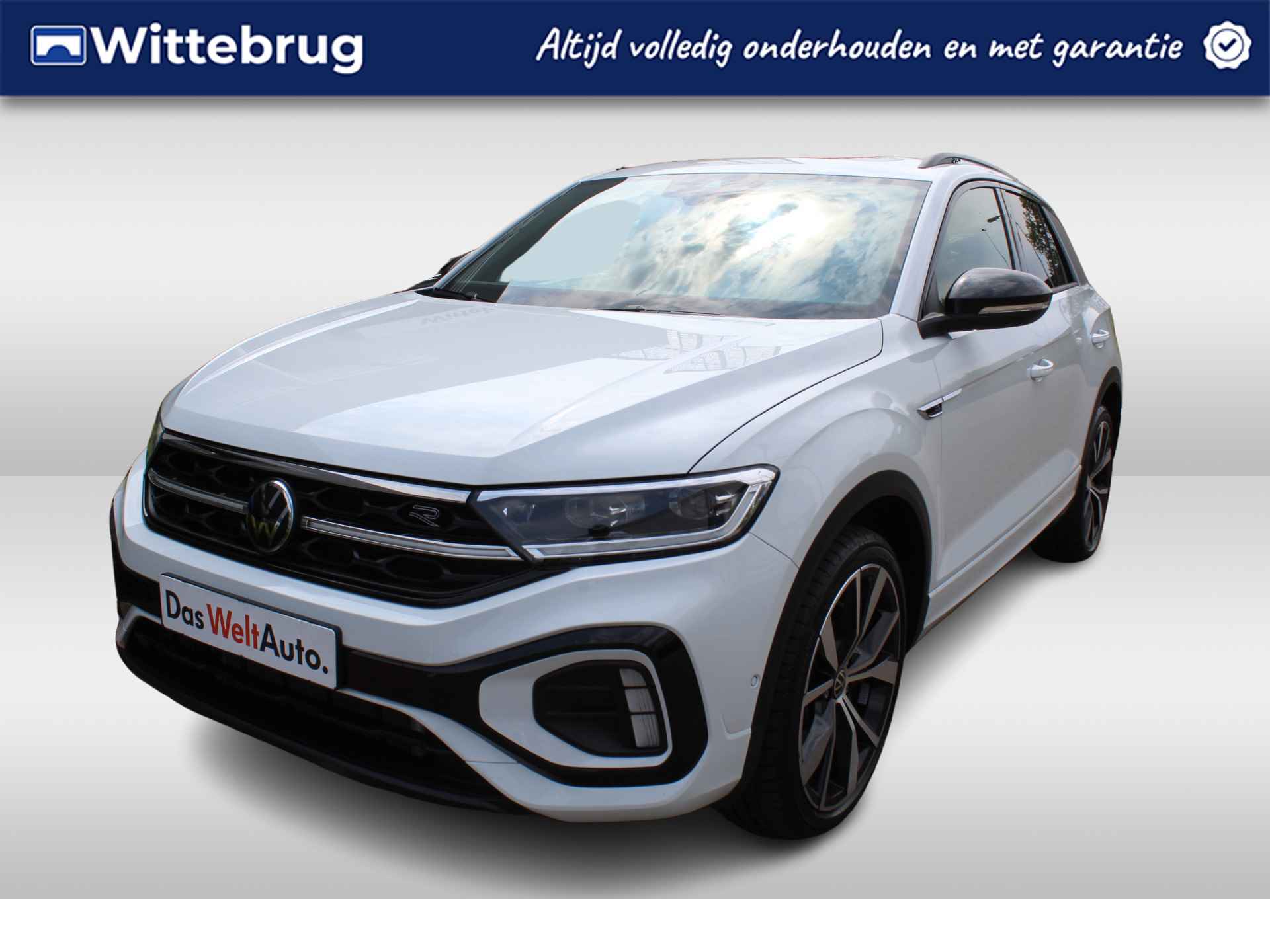 Volkswagen T-Roc 1.5 TSI 150pk DSG R-Line / Panoramadak / Virtual Cockpit / Black Style / Ergo Active Stoelen / 19" LMV / Navi / Camera / Stuur en Stoelverwarming / IQ LED Matrix - 1/40