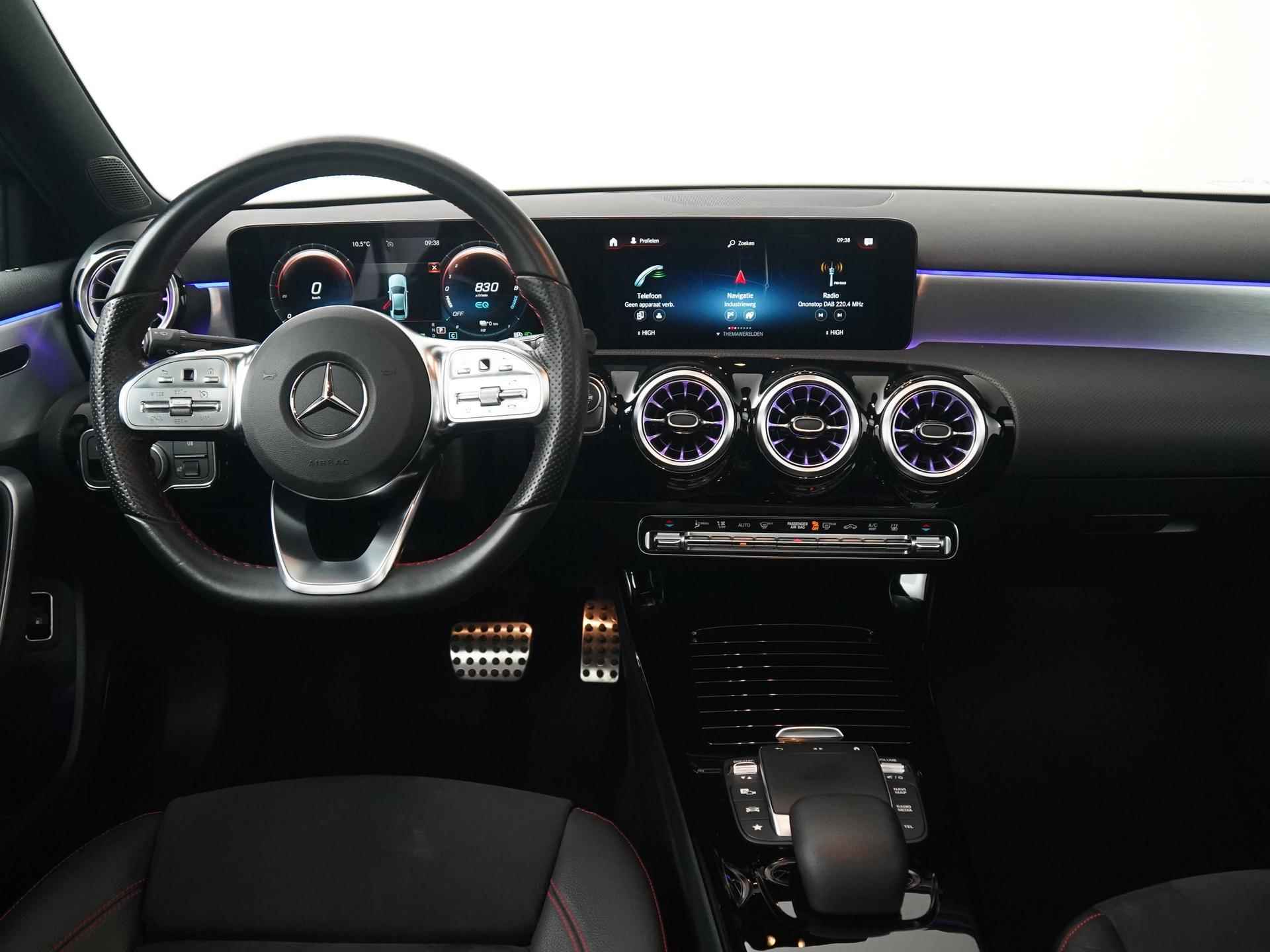 Mercedes-Benz A-klasse 250e Premium AMG Night | Panoramadak | Camera | Widescreen | Multibeam LED | Zondag open! - 5/47