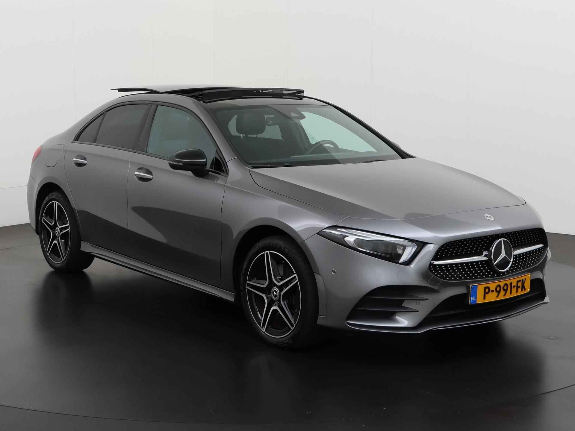 Mercedes-Benz A-klasse 250e Premium AMG Night | Panoramadak | Camera | Widescreen | Multibeam LED | Zondag open! - 30/47