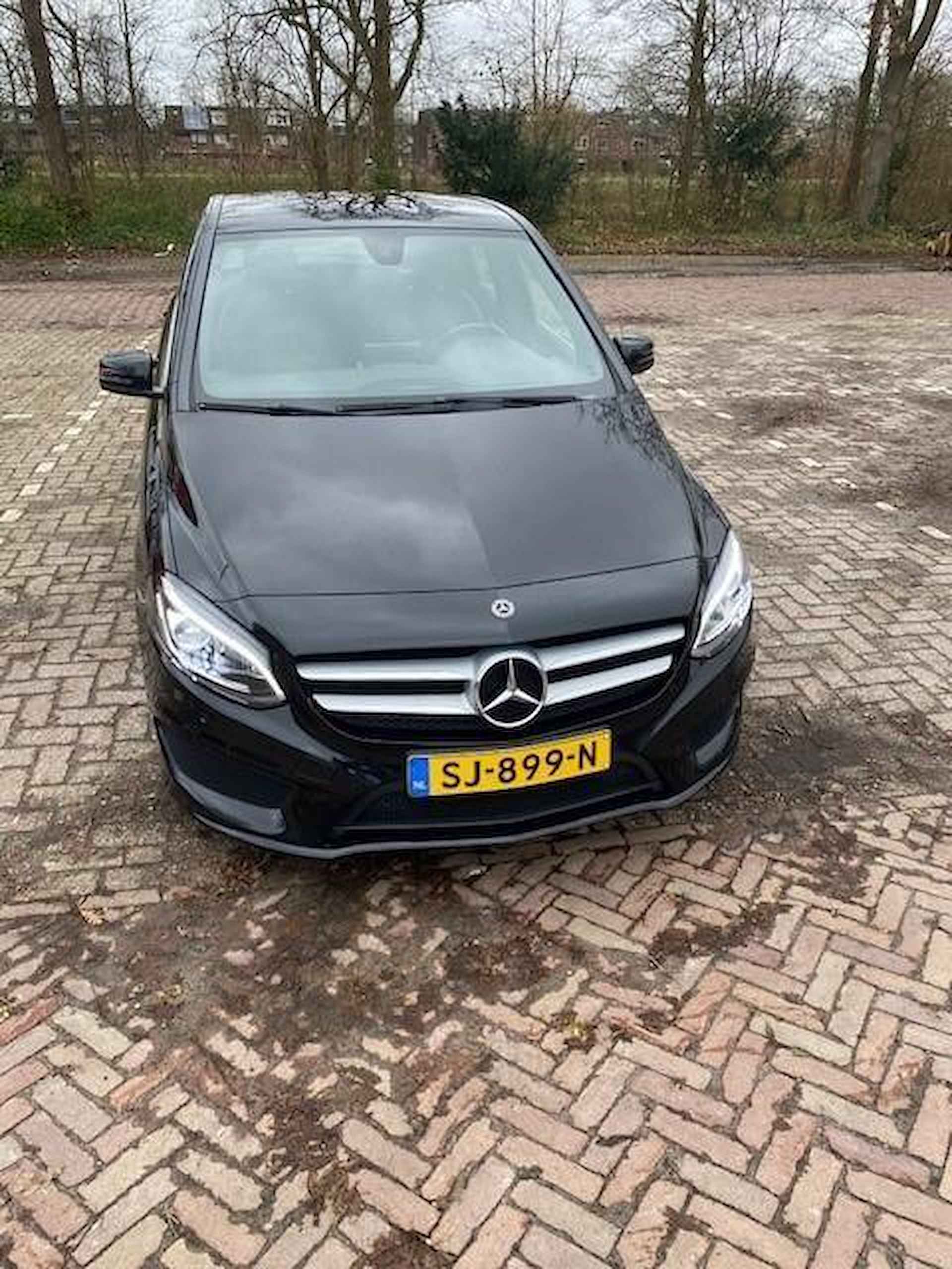 Mercedes-Benz B-klasse 180 Business Solution AMG Upgrade Edition | 18" AMG Zomerset | 1e eigenaar | incl. winterset - 2/12