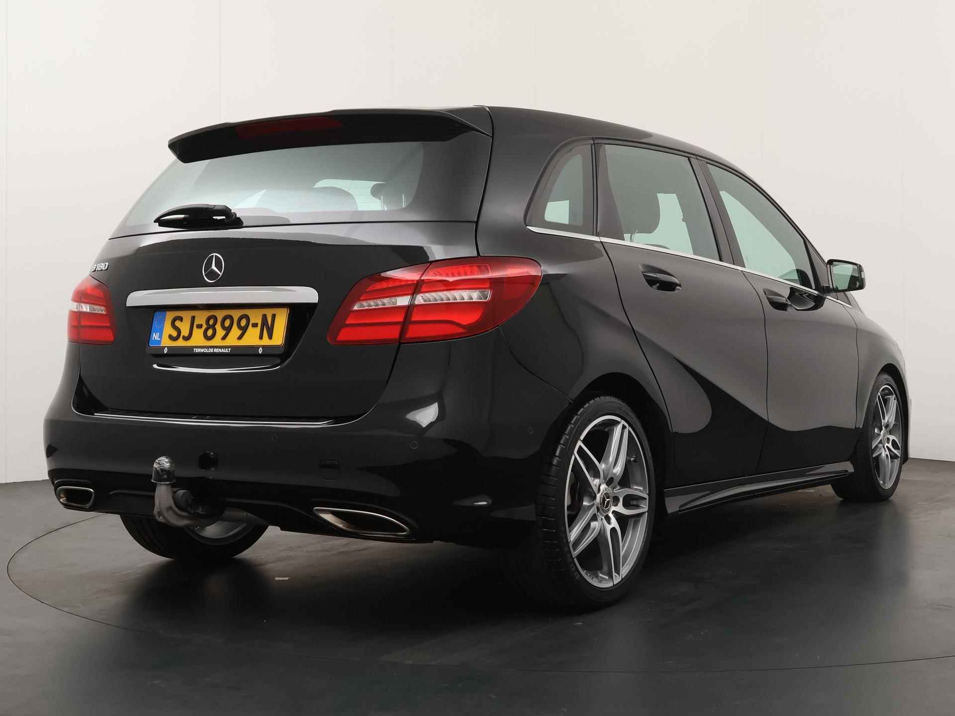 Mercedes-Benz B-klasse 180 Business Solution AMG Upgrade Edition | 18" AMG Zomerset | 1e eigenaar | incl. winterset - 6/30