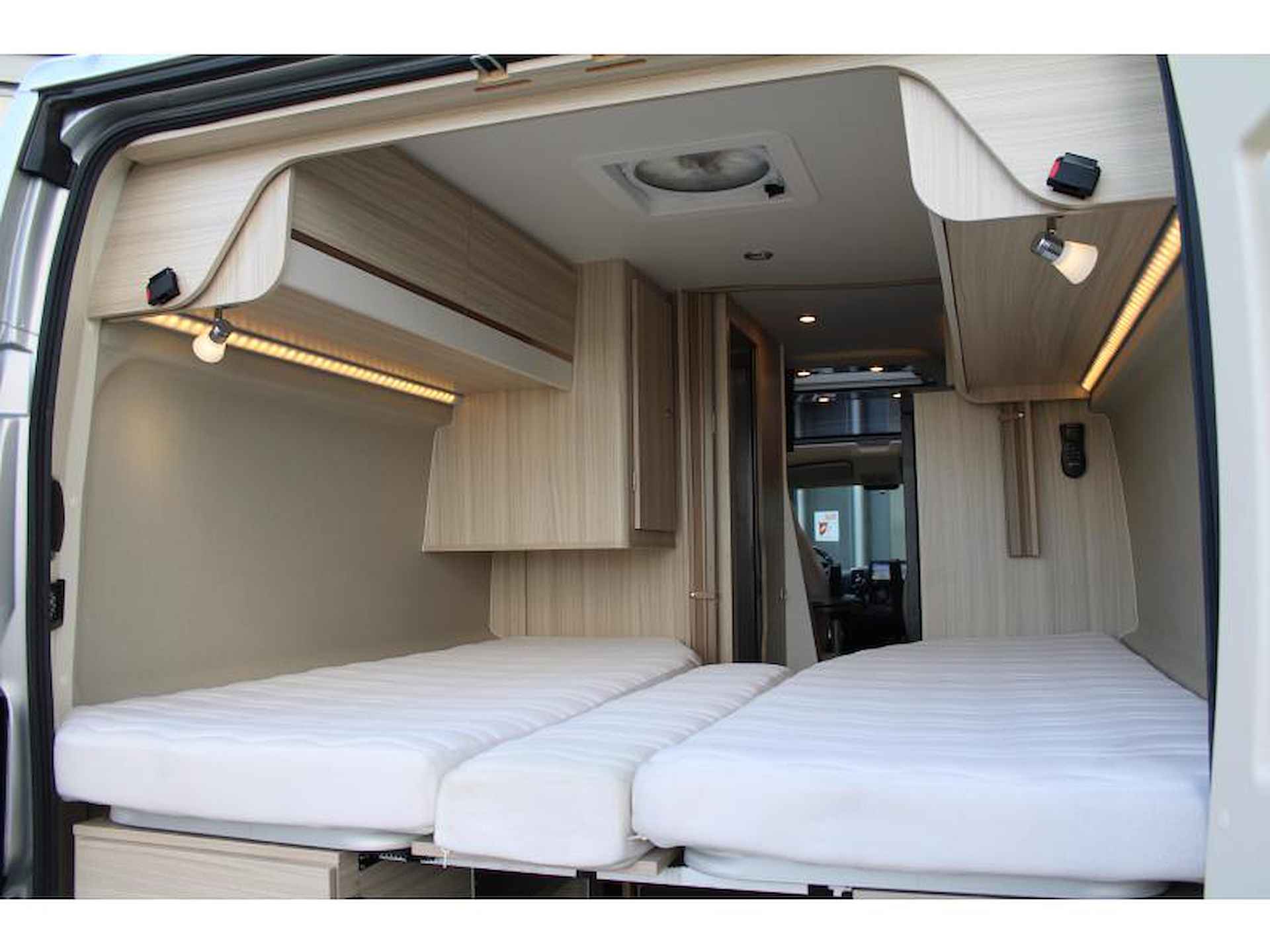 Dreamer D68 Limited 630 Automaat Maxfan Navigatie - 10/24