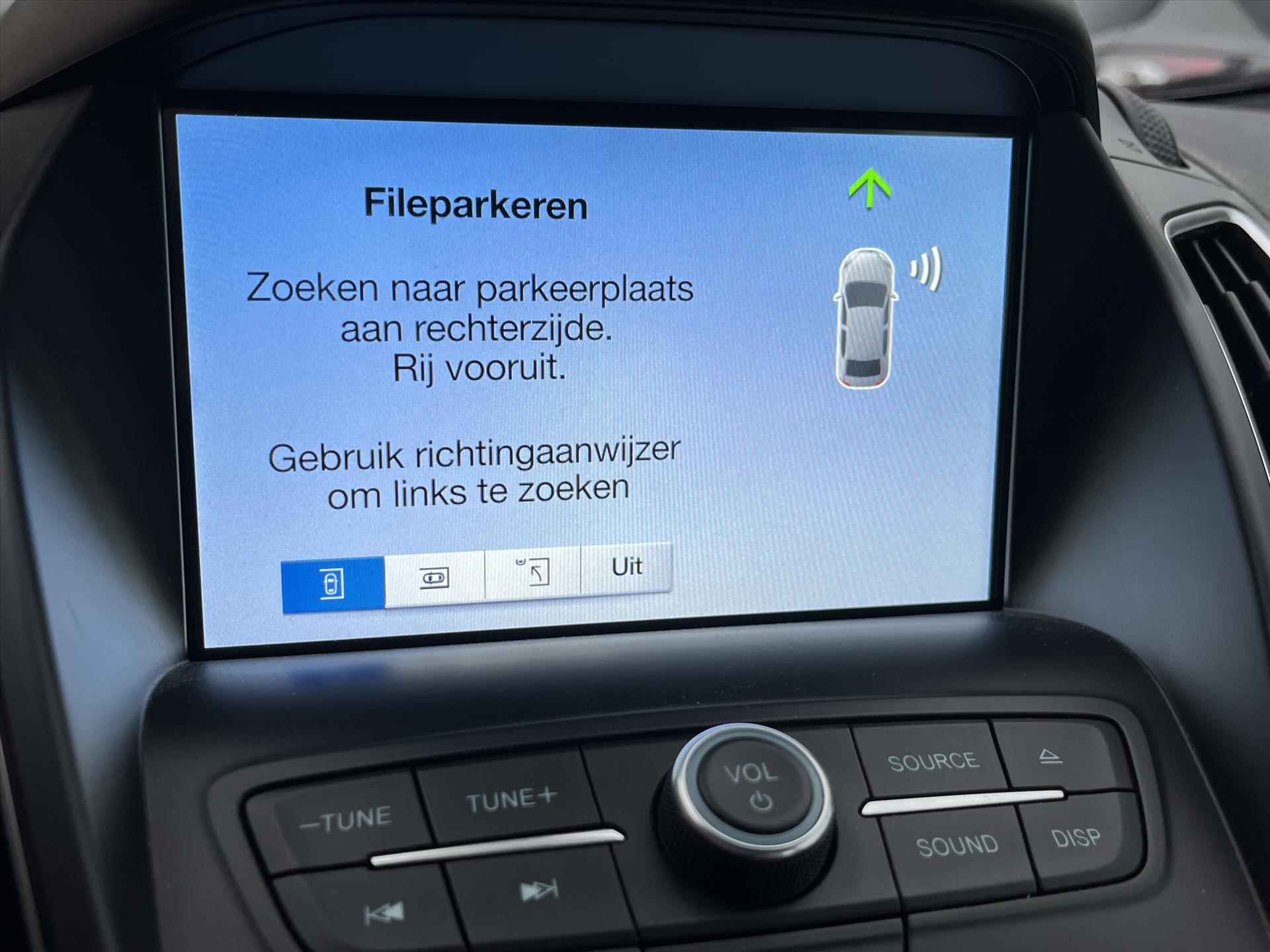 Ford C-Max 1.0 EcoBoost 125pk Titanium | Climatronic | Parkeersensoren voor / achter | Navigatie | - 13/27