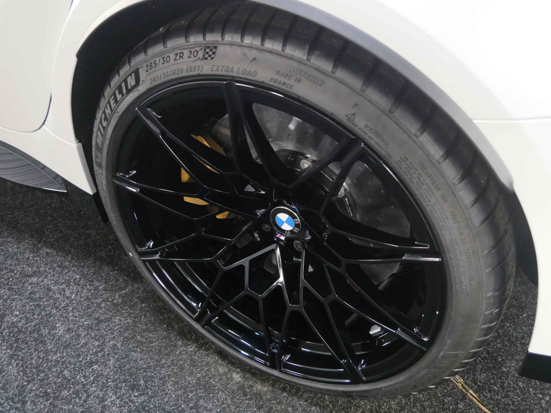 BMW 3 Serie M3 xDrive Competition High Executive Automaat / M Drive Professional / M Carbon kuipstoelen / Laserlight / M Carbon-keramisch remmen / Adaptief M Onderstel - 39/52