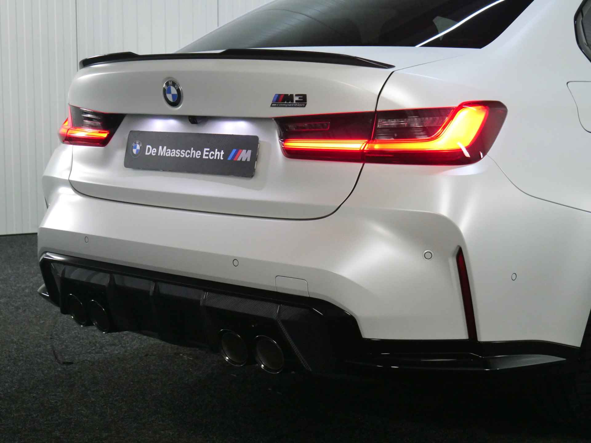 BMW 3 Serie M3 xDrive Competition High Executive Automaat / M Drive Professional / M Carbon kuipstoelen / Laserlight / M Carbon-keramisch remmen / Adaptief M Onderstel - 41/52