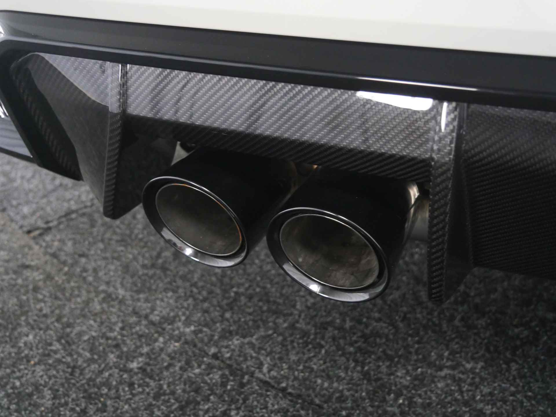 BMW 3 Serie M3 xDrive Competition High Executive Automaat / M Drive Professional / M Carbon kuipstoelen / Laserlight / M Carbon-keramisch remmen / Adaptief M Onderstel - 43/52