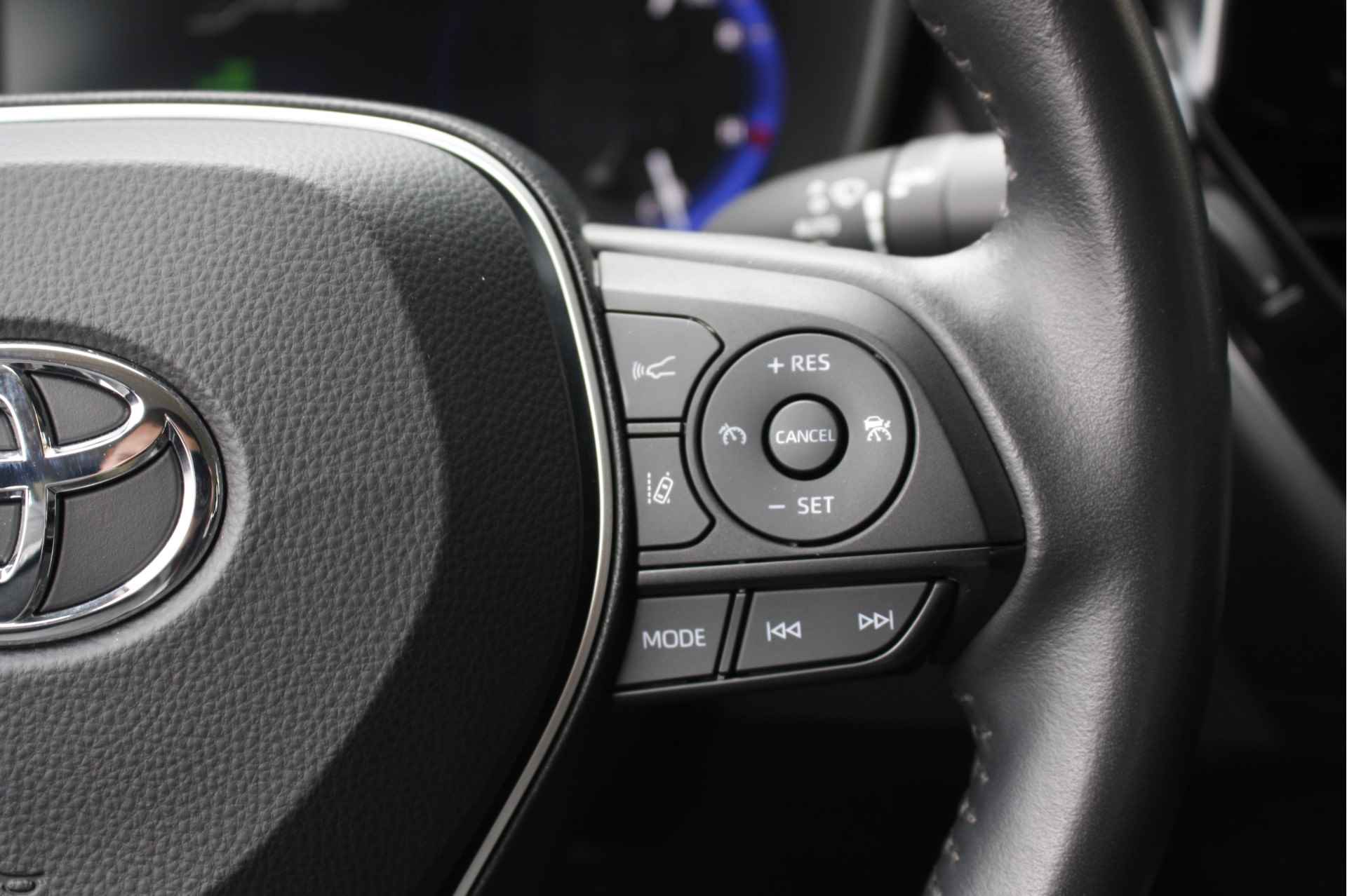 Toyota Corolla 1.8 Hybrid Active | Navigatie via Apple carplay/ Android auto | Keyless | DAB | Lane assist | - 29/42
