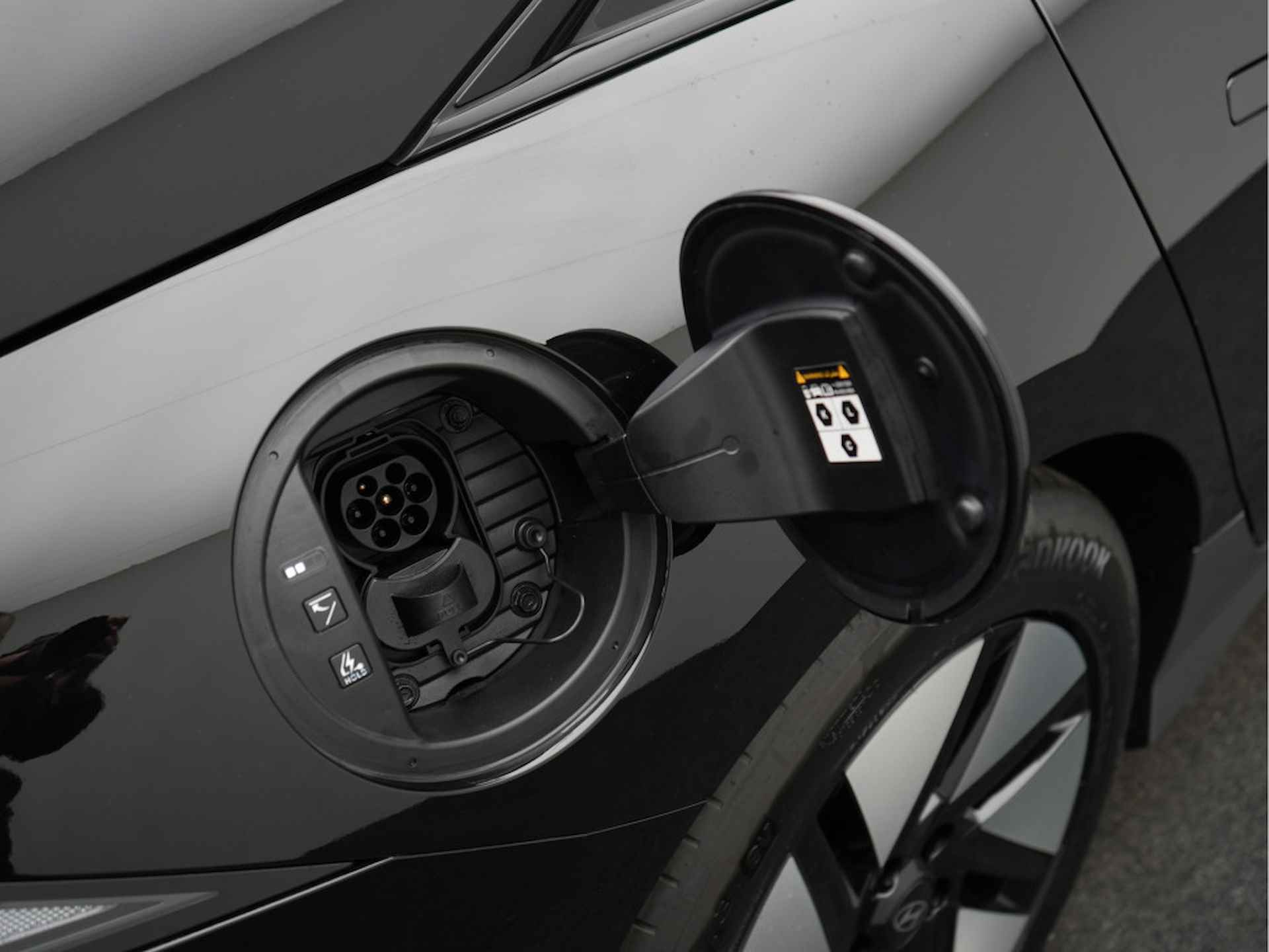Hyundai IONIQ 6 Connect 77 kWh | € 11.390 Voordeel !! - 38/39