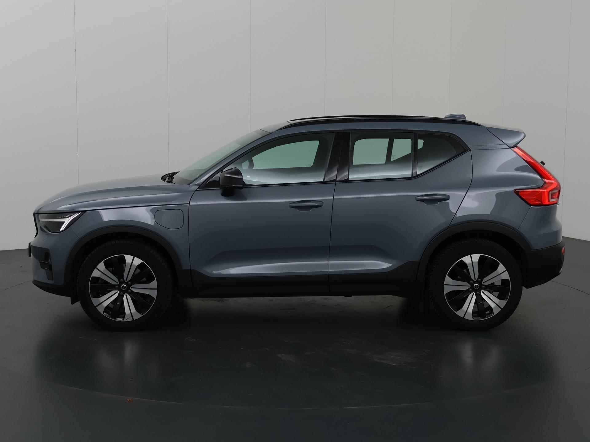 Volvo XC40 1.5 T4 Plug-in hybrid Ultimate Dark | Panoramadak | Keyless go | Navigatie | Cruise Control Adaptief | Parkeercamera | Harman / Kardon | - 6/43