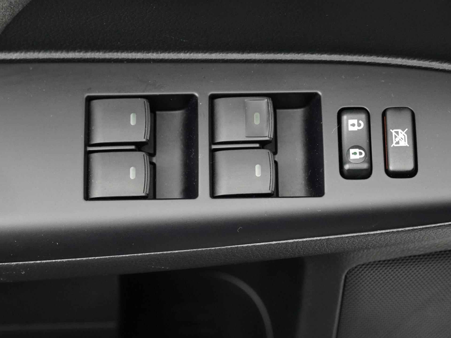 Lexus CT 200h | Premium Navigatie | Adaptive Cruise Control | Lane Assist - 27/32