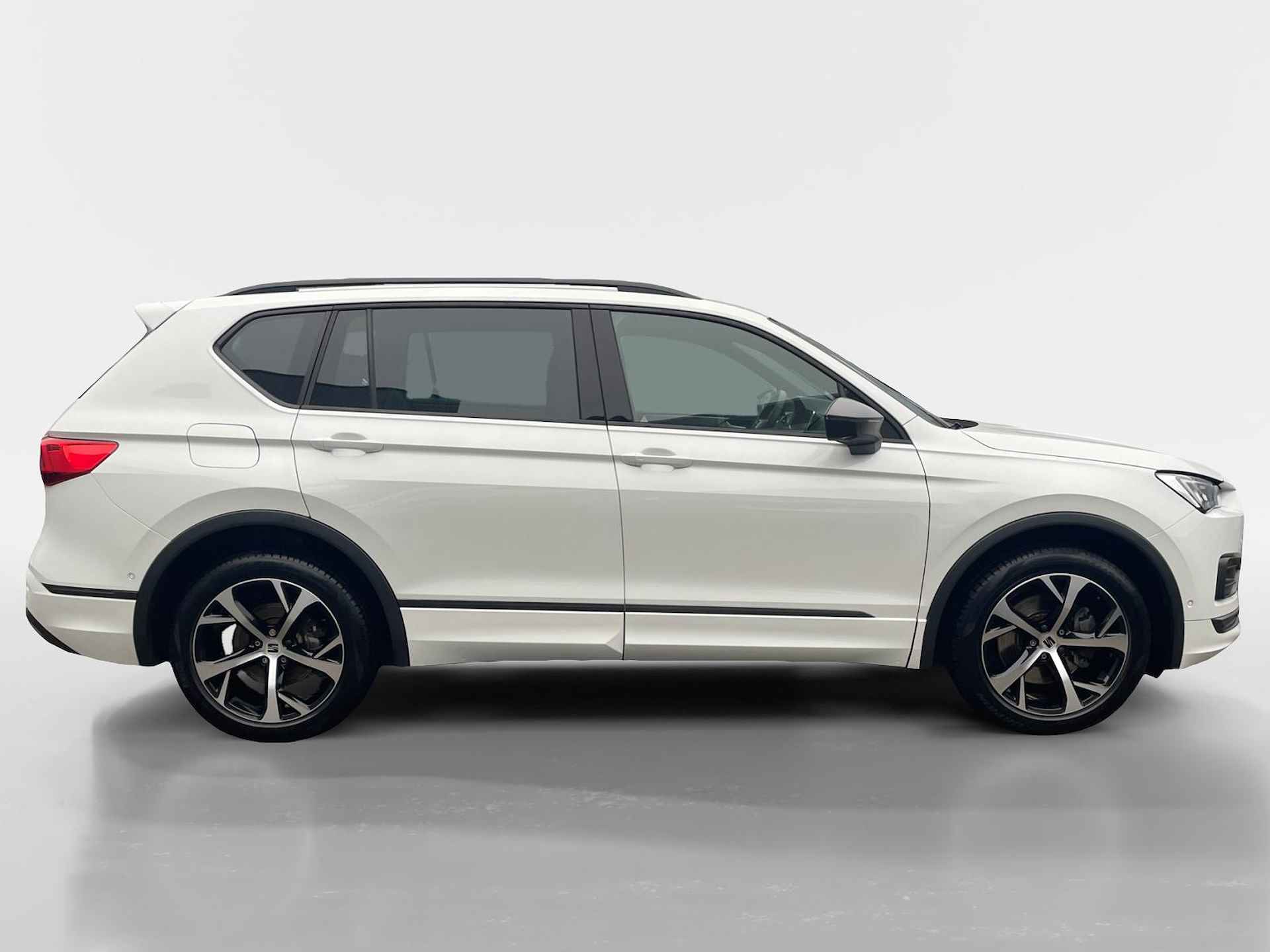 SEAT Tarraco 1.4 TSI e-Hybrid PHEV FR | Elektrische trekhaak | Elektrisch verstelbare bestuurdersstoel | Stoel-en Stuurverwarming | Achteruitrijcamera | - 6/32