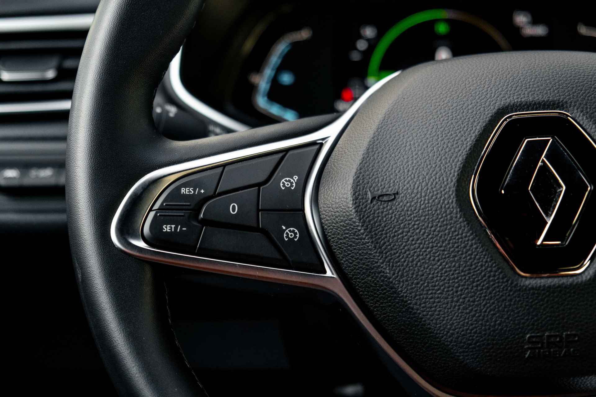 Renault Clio 1.6 E-Tech Hybrid 140 PK Intens | Parkeersensoren achter | Clima | NAVI | LM Velgen | incl. Bovag rijklaarpakket met 12 maanden garantie - 13/57