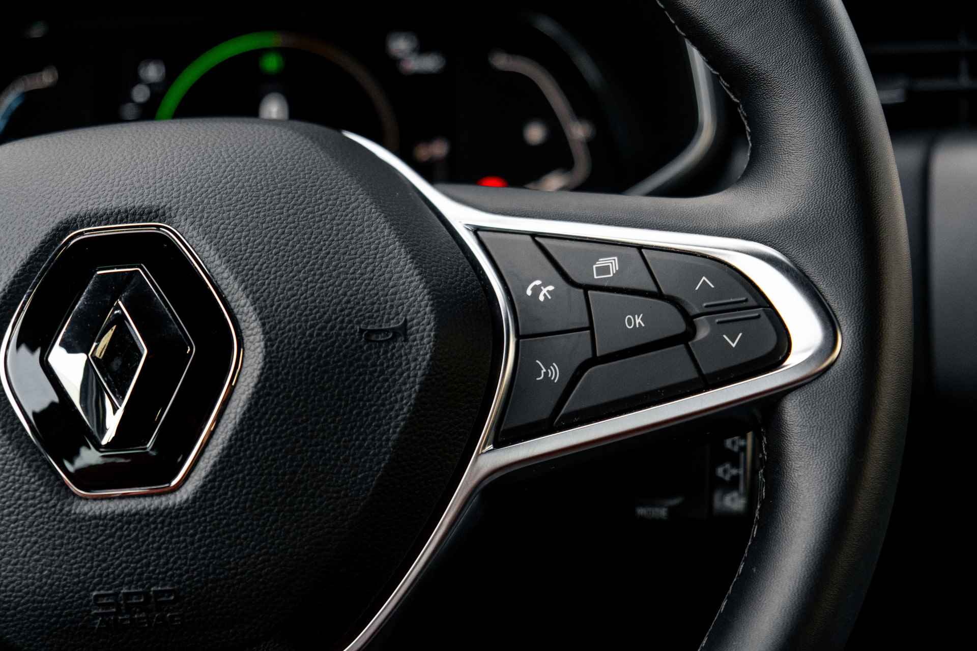 Renault Clio 1.6 E-Tech Hybrid 140 PK Intens | Parkeersensoren achter | Clima | NAVI | LM Velgen | incl. Bovag rijklaarpakket met 12 maanden garantie - 14/57
