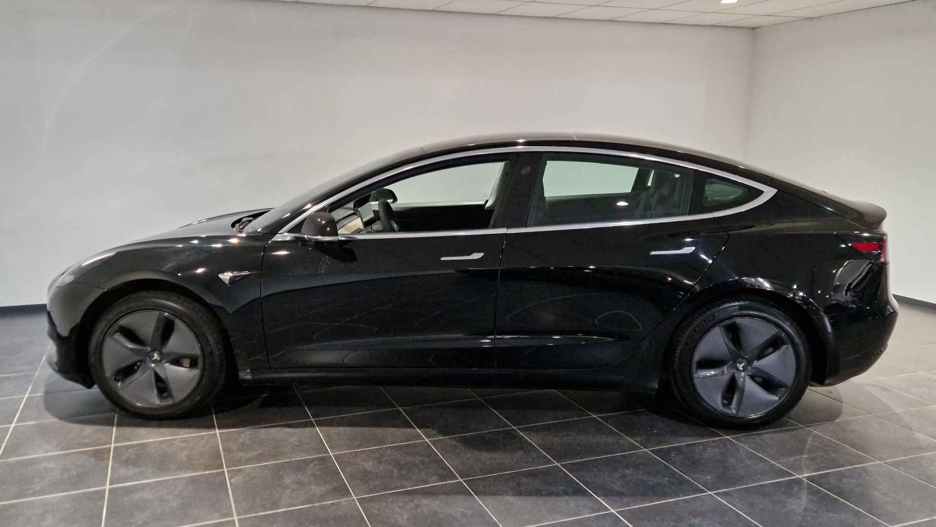 Tesla Model 3 Standard RWD Plus 60 kWh | Trekhaak | - 11/24