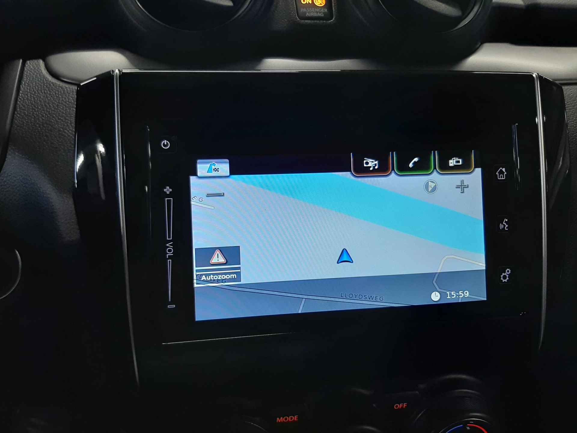 Suzuki Swift 1.2 Style Smart Hybrid | Climate control | Cruise control adaptive | Navigatie | Camera | Parkeersensoren | Stoelverwarming | - 6/34