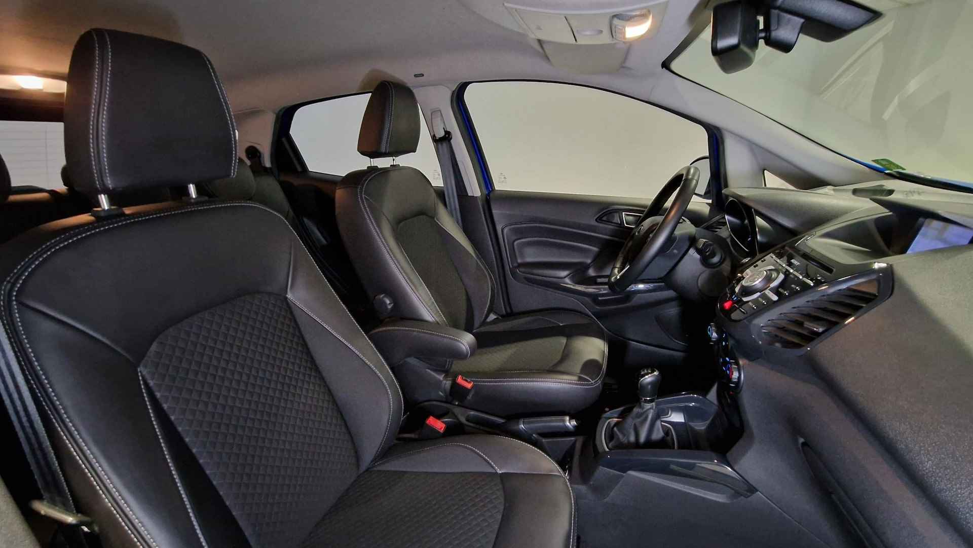 Ford EcoSport 1.0 EcoBoost Titanium | Navigatie | Camera | Stoelverwarming - 4/24