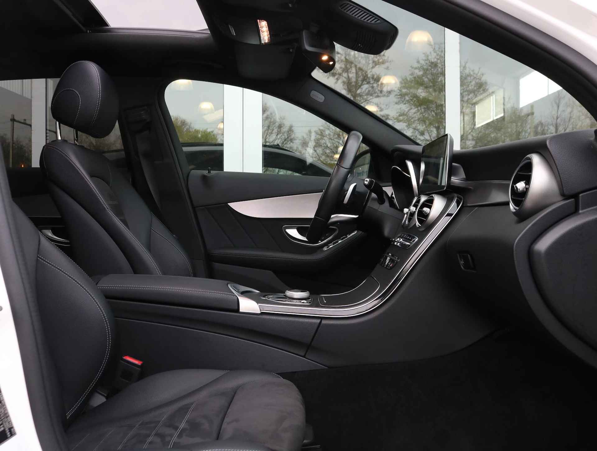 Mercedes-Benz C-Klasse Estate 300 e Business Solution AMG | Panorama | Apple Carplay - 6/20