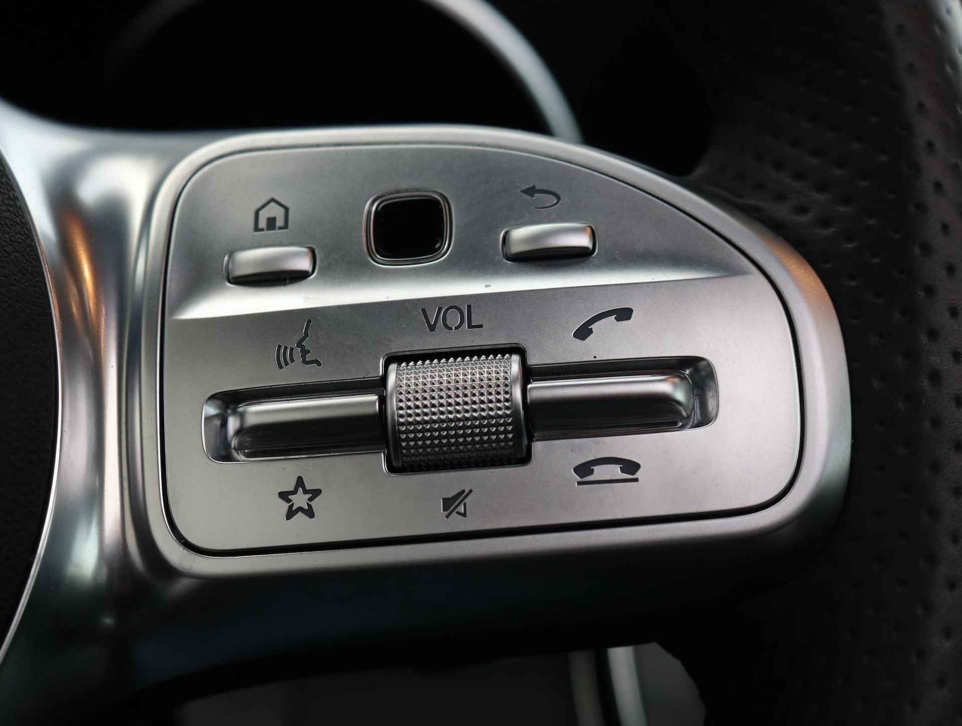 Mercedes-Benz C-Klasse Estate 300 e Business Solution AMG | Panorama | Apple Carplay - 18/20