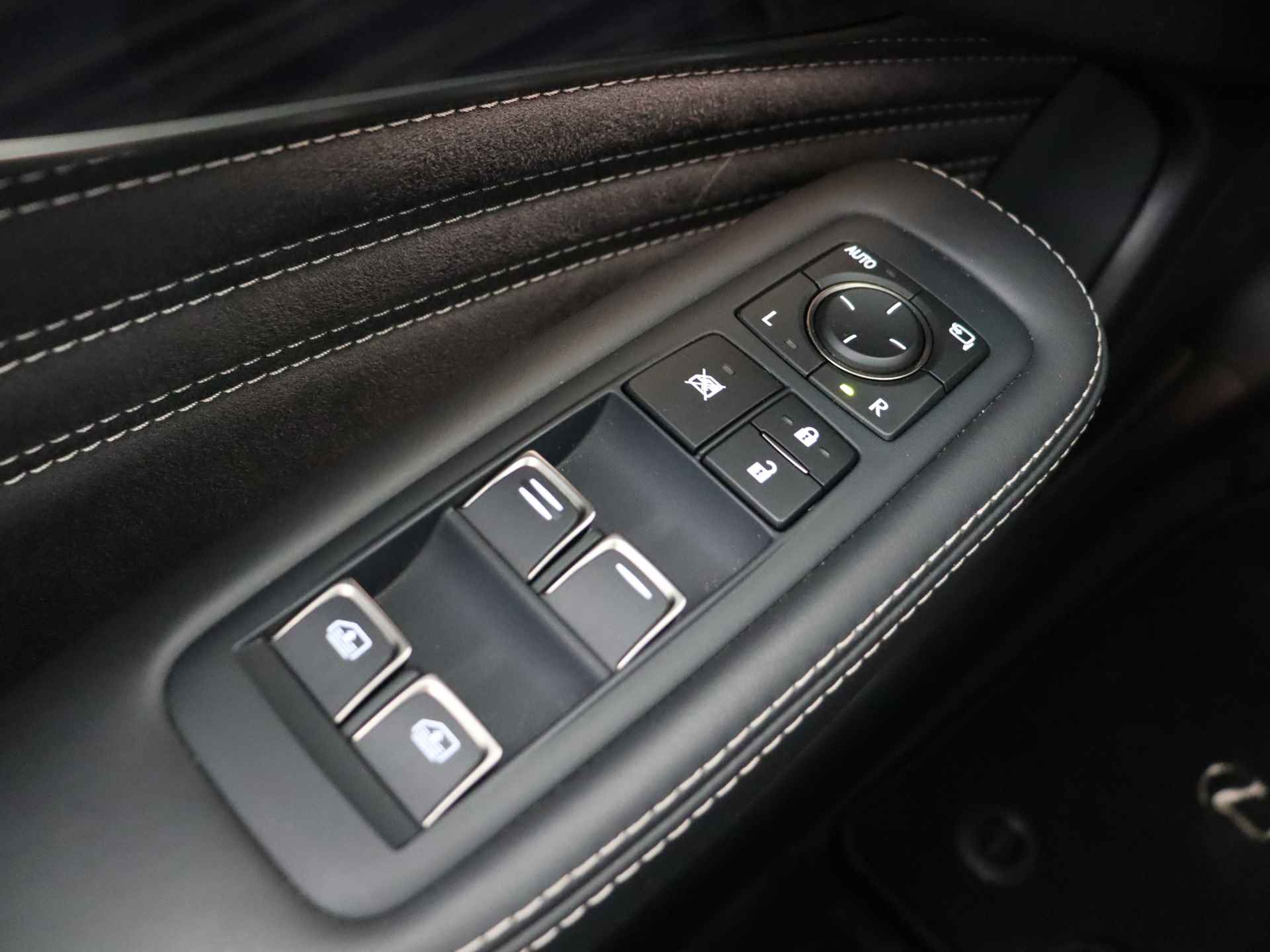 Lexus LS 500h AWD Executive Line | LED | Head up Display | Mark Levinson | Open dak | - 25/60