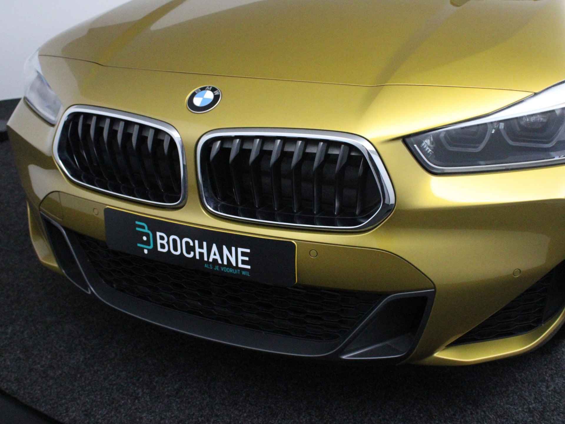 BMW X2 sDrive20i High Executive Edition | M-Sport | Panoramadak | Harman Kardon - 29/54