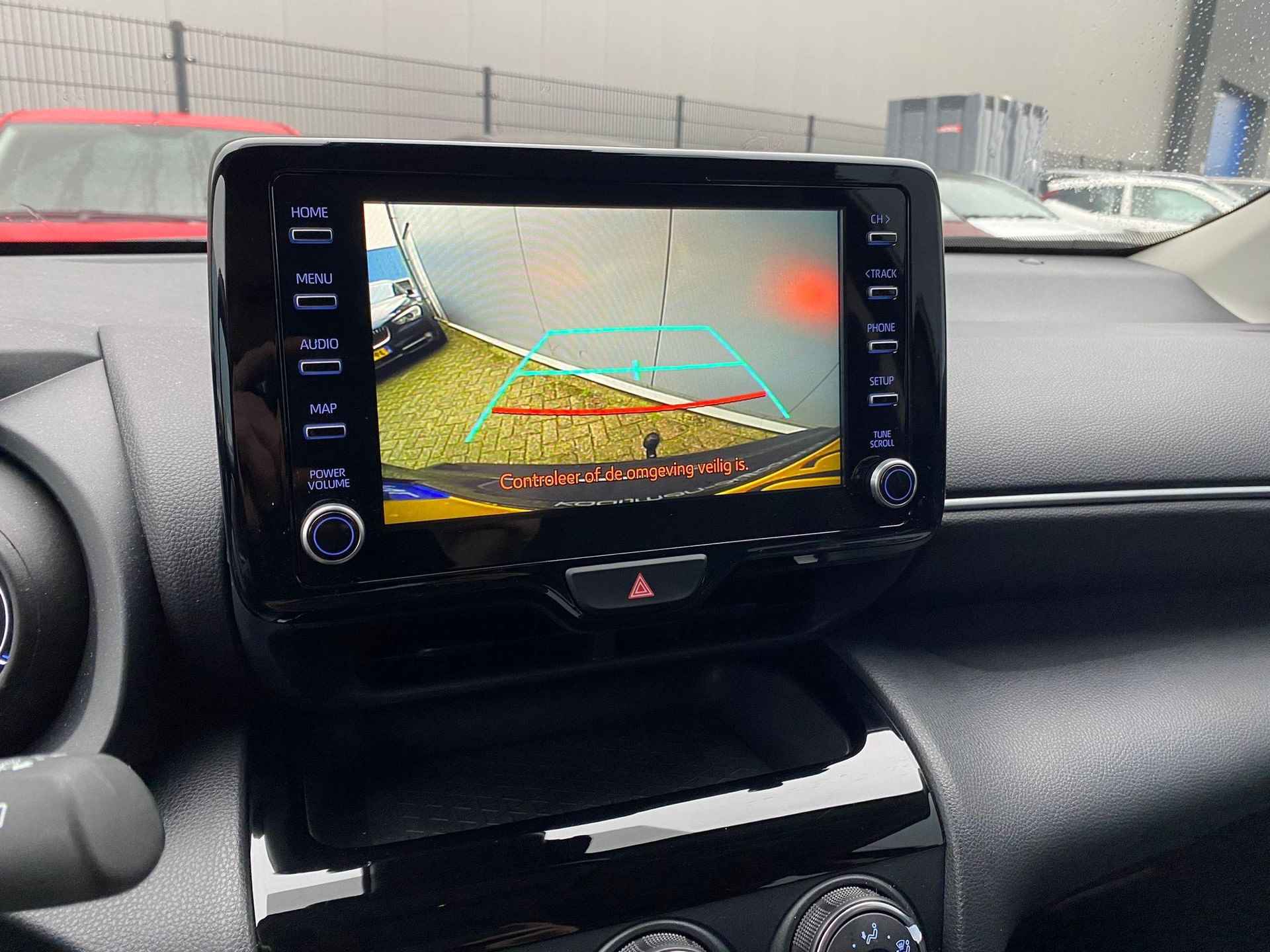 Toyota Yaris Cross 1.5 VVT-I Active | Apple CarPlay/Android Auto Navigatie | Adaptive Cruise Control | Achteruitrijcamera | Trekhaak | Toyota garantie tot 2033! - 13/16