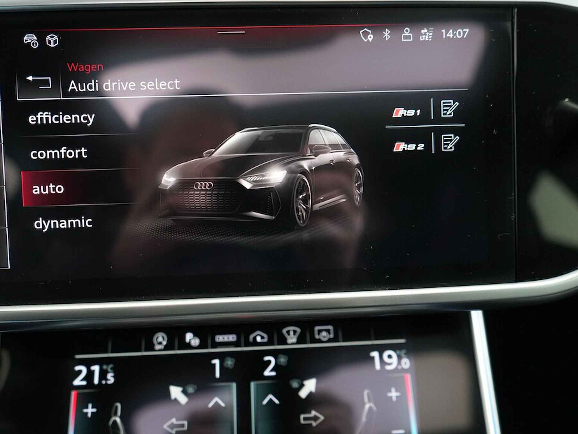 Audi RS6 Avant 4.0 TFSI quattro Dyn+ B&O-high Carbon Pano Caramic HUD Alc-hemel Softclose Stoelvent - 13/42