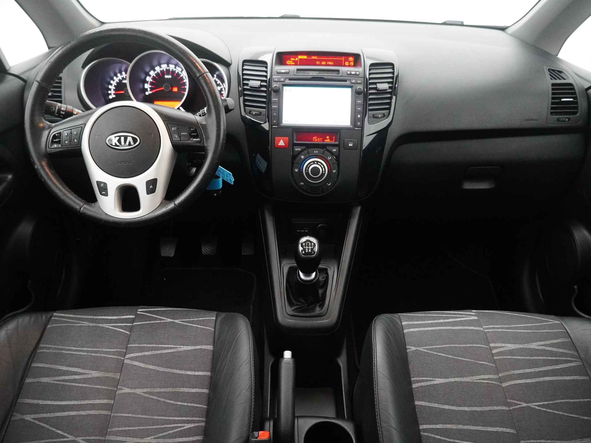 Kia Venga 1.4 CVVT Fuse - Navigatie - Climate Control - Elek. Schuifdak - Trekhaak - 12 maanden BOVAG garantie - 31/45